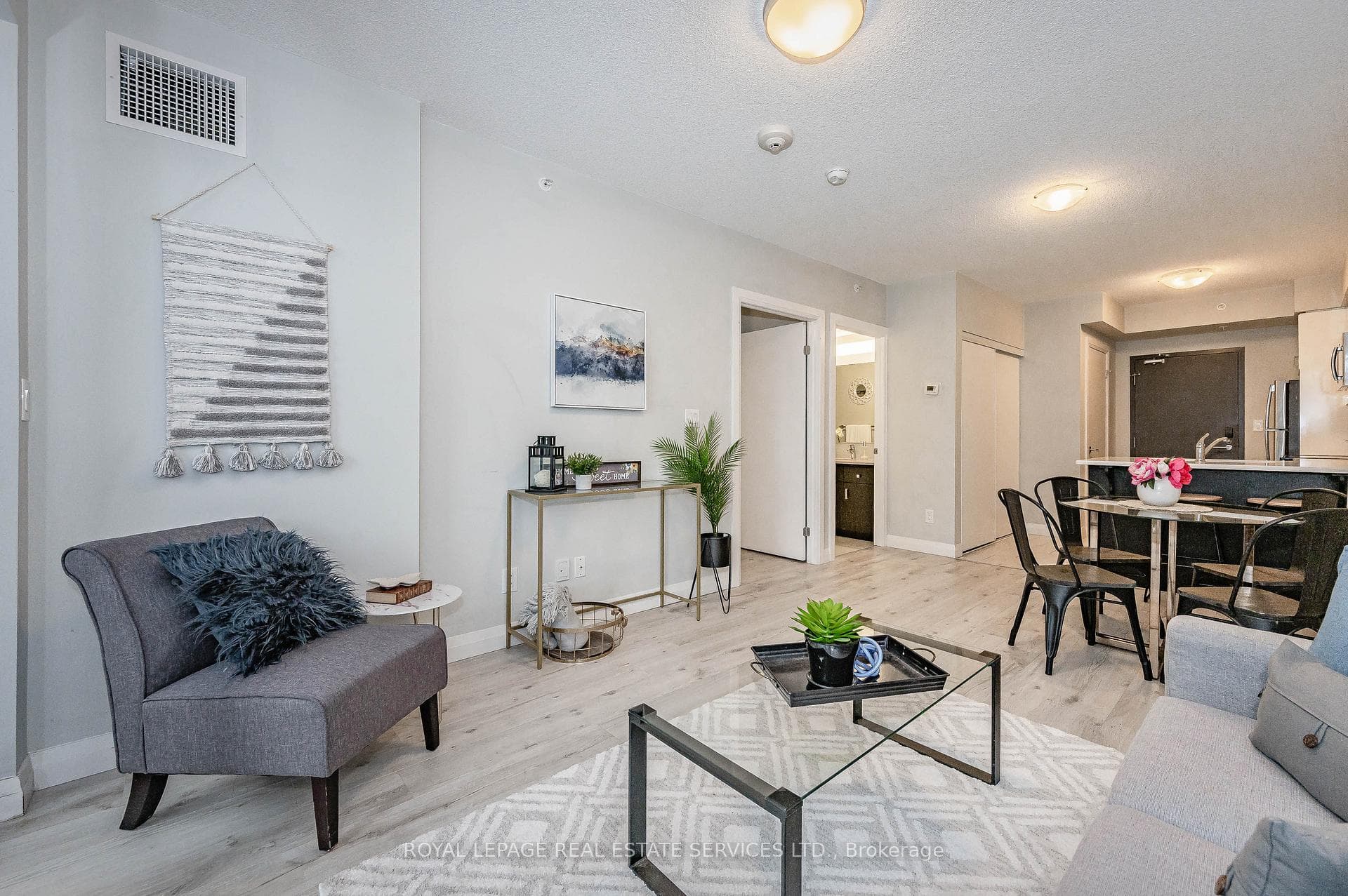 53 Arthur Street Unit 314 photo 9