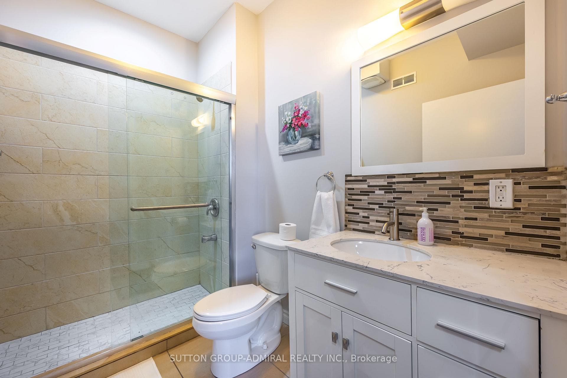 4497 Queen Street photo 14
