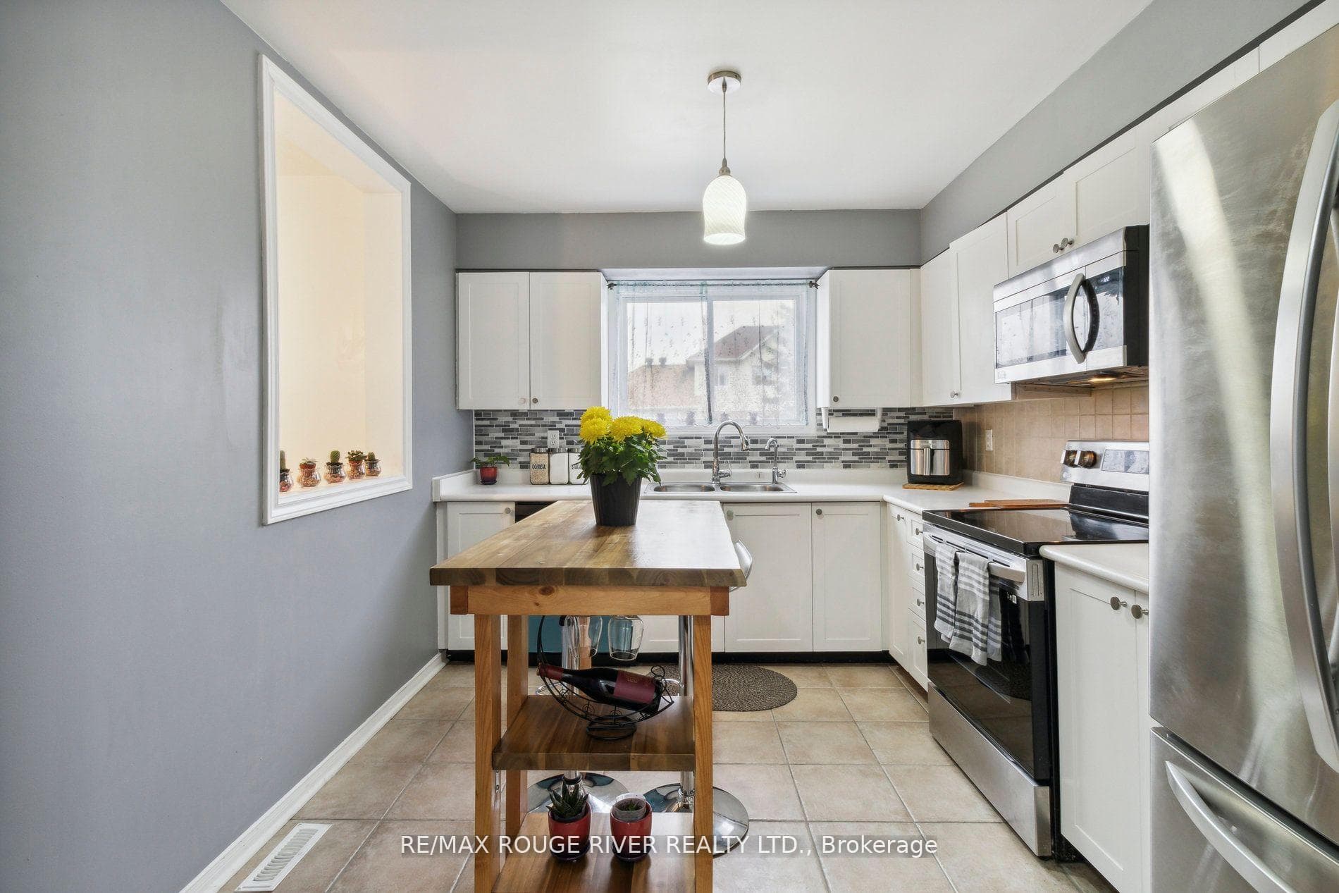 30 William Curtis Circle photo 6