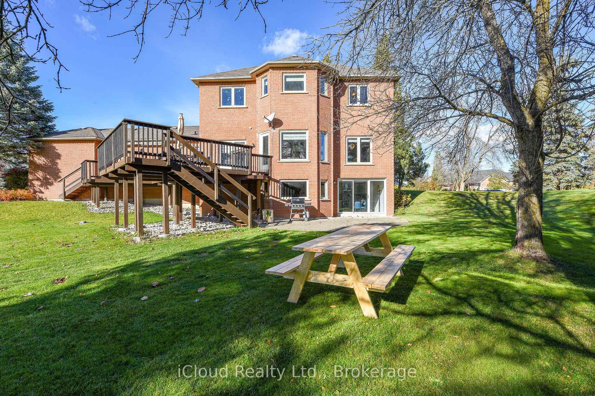 25 Giles Road photo 46