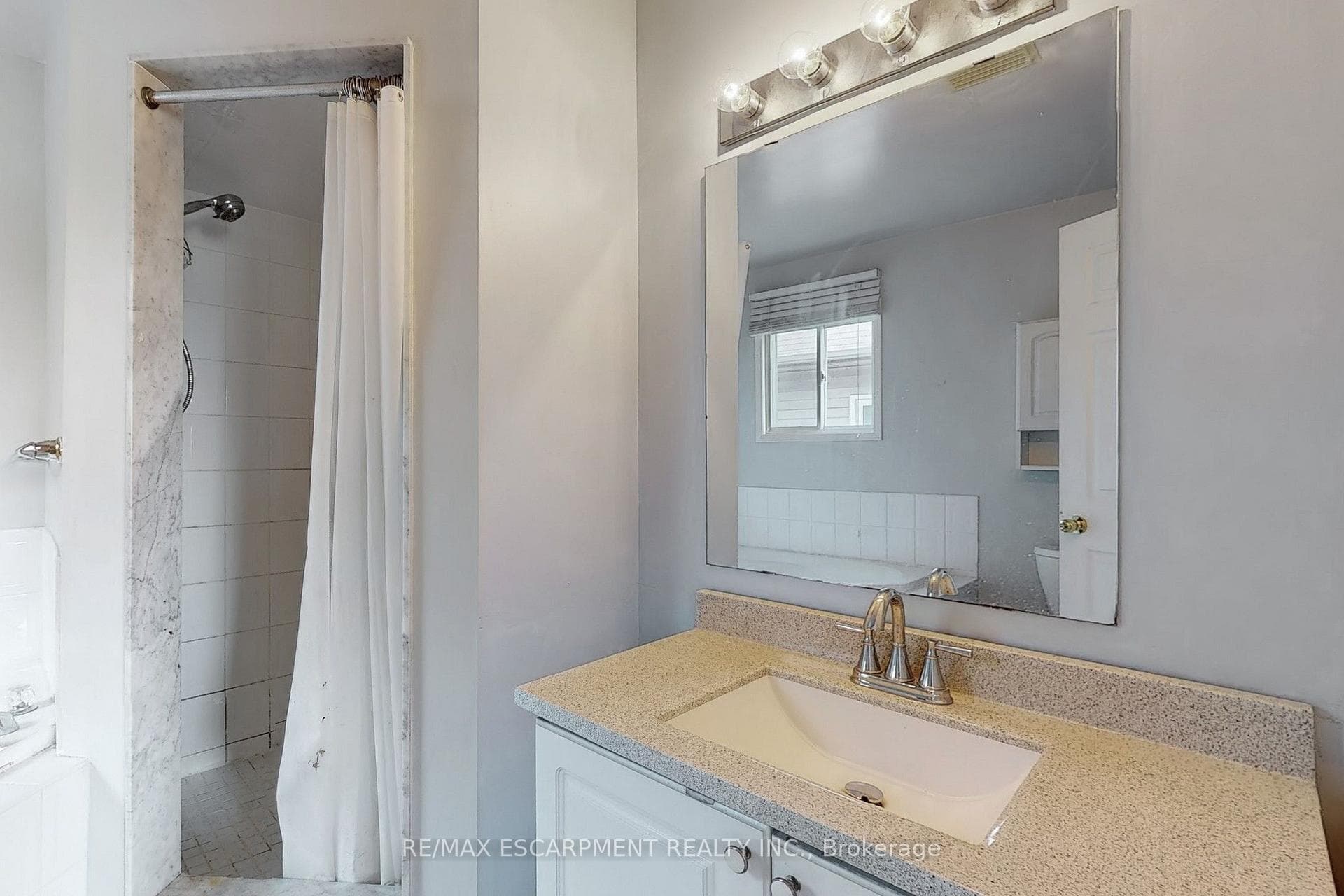 5134 Des Jardines Drive photo 17