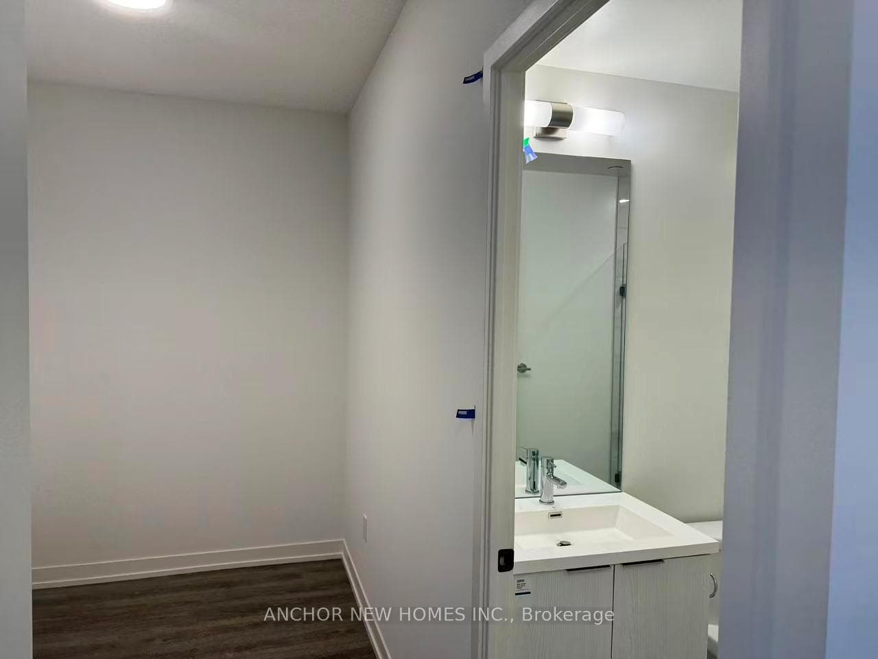 8 Interchange Way Unit #1201 photo 13