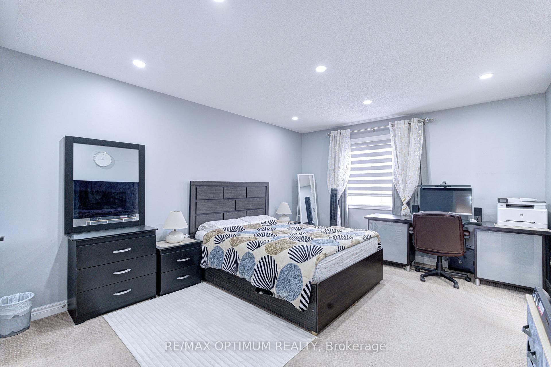 54 Bramoak Crescent photo 21