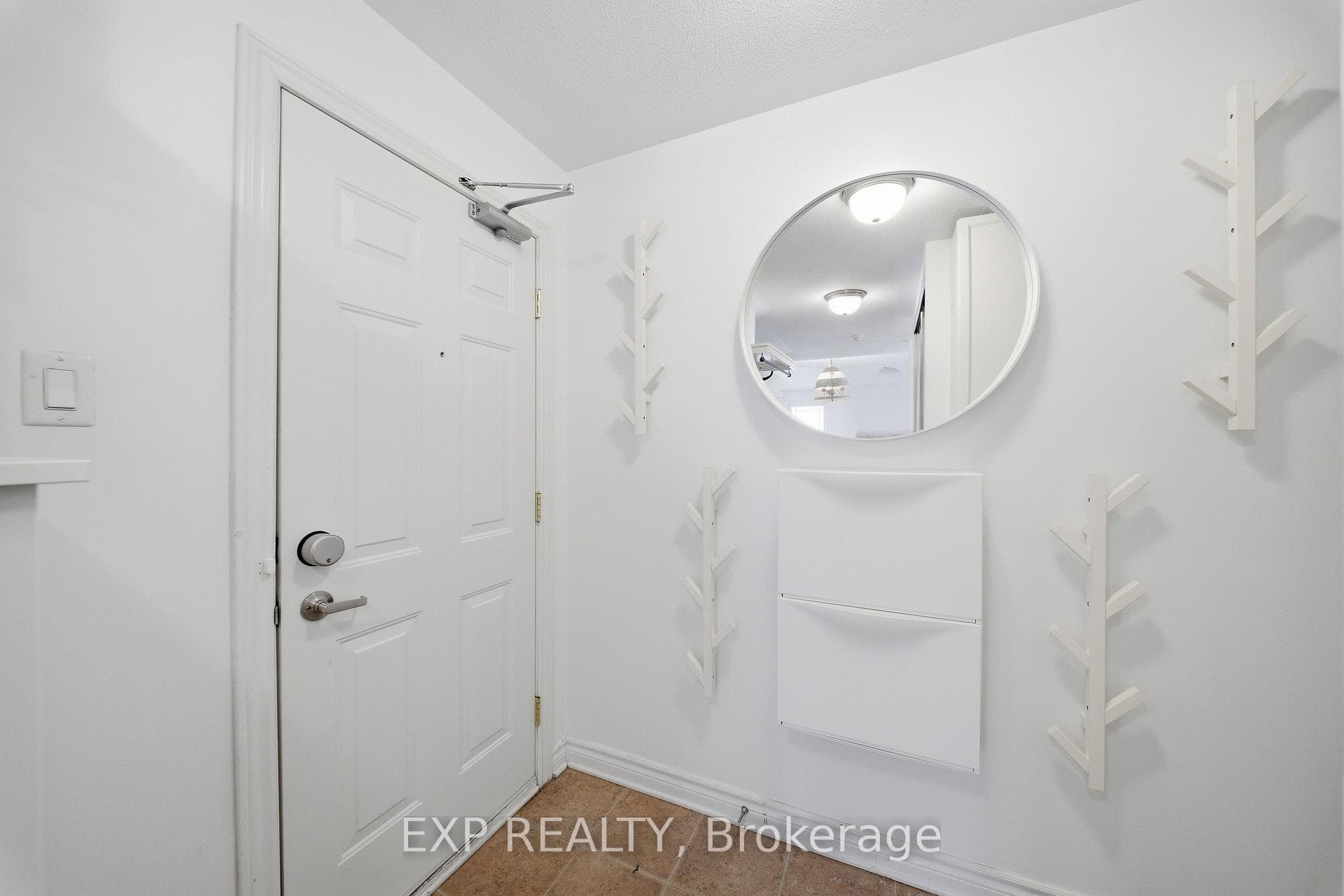 369 Paseo Private Unit 8 photo 3