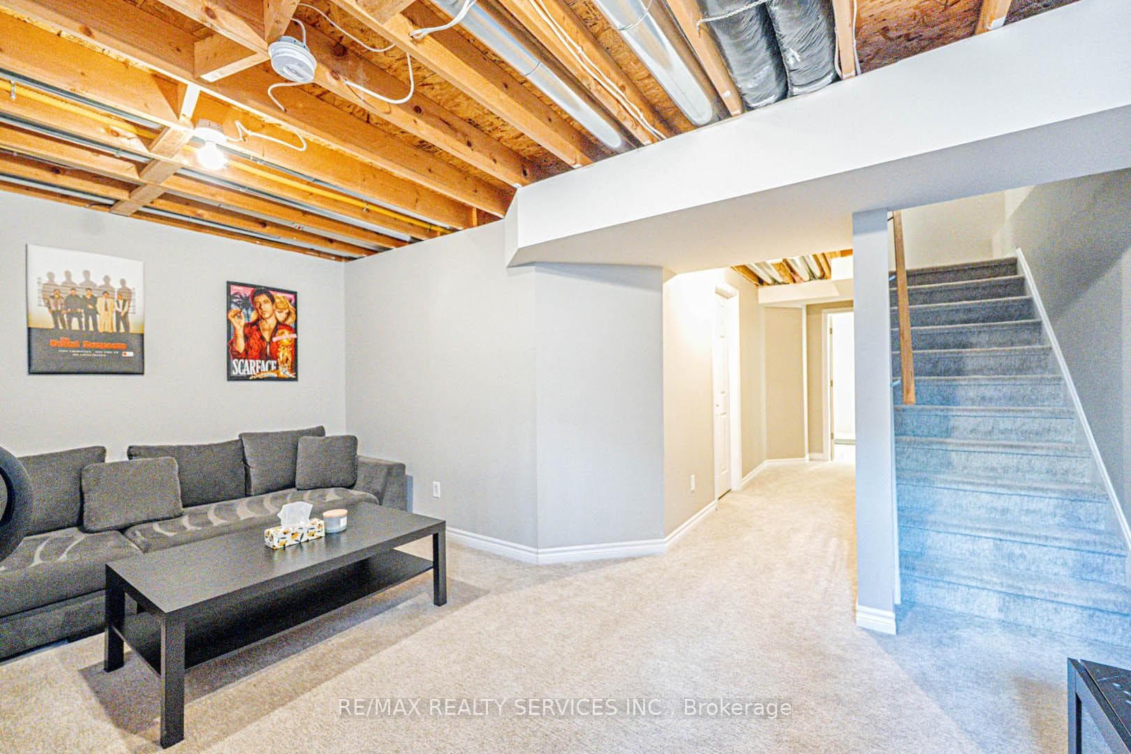 18 Waterford Drive photo 21