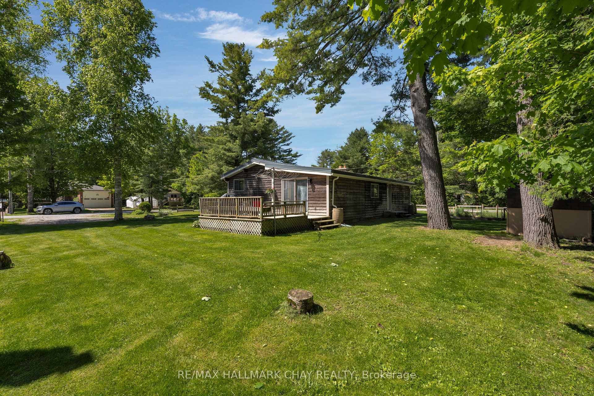 758 Pinegrove Avenue photo 29