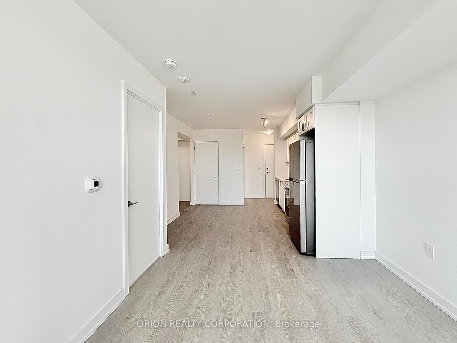 556 Marlee Avenue Unit 515 photo 6