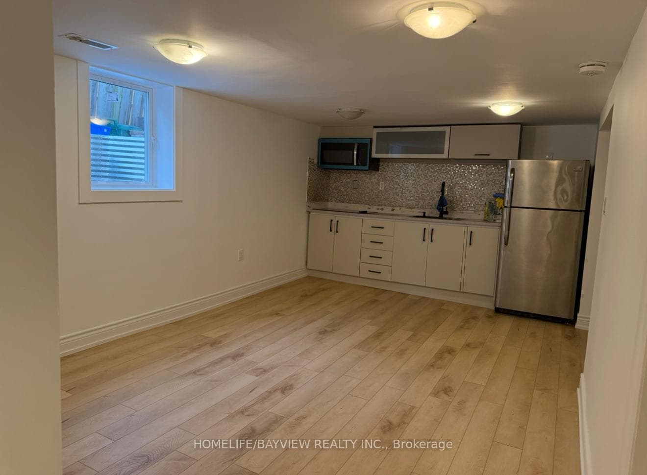 44 Richardson Drive photo 1