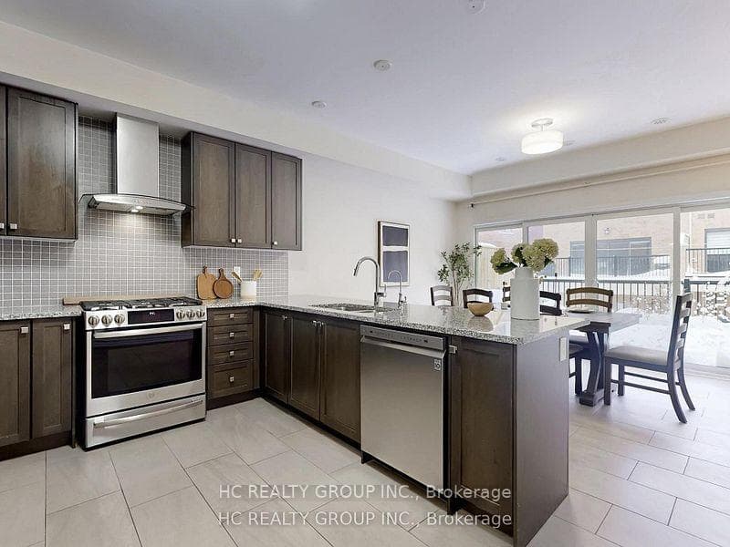 14 Isabella Peach Drive photo 5