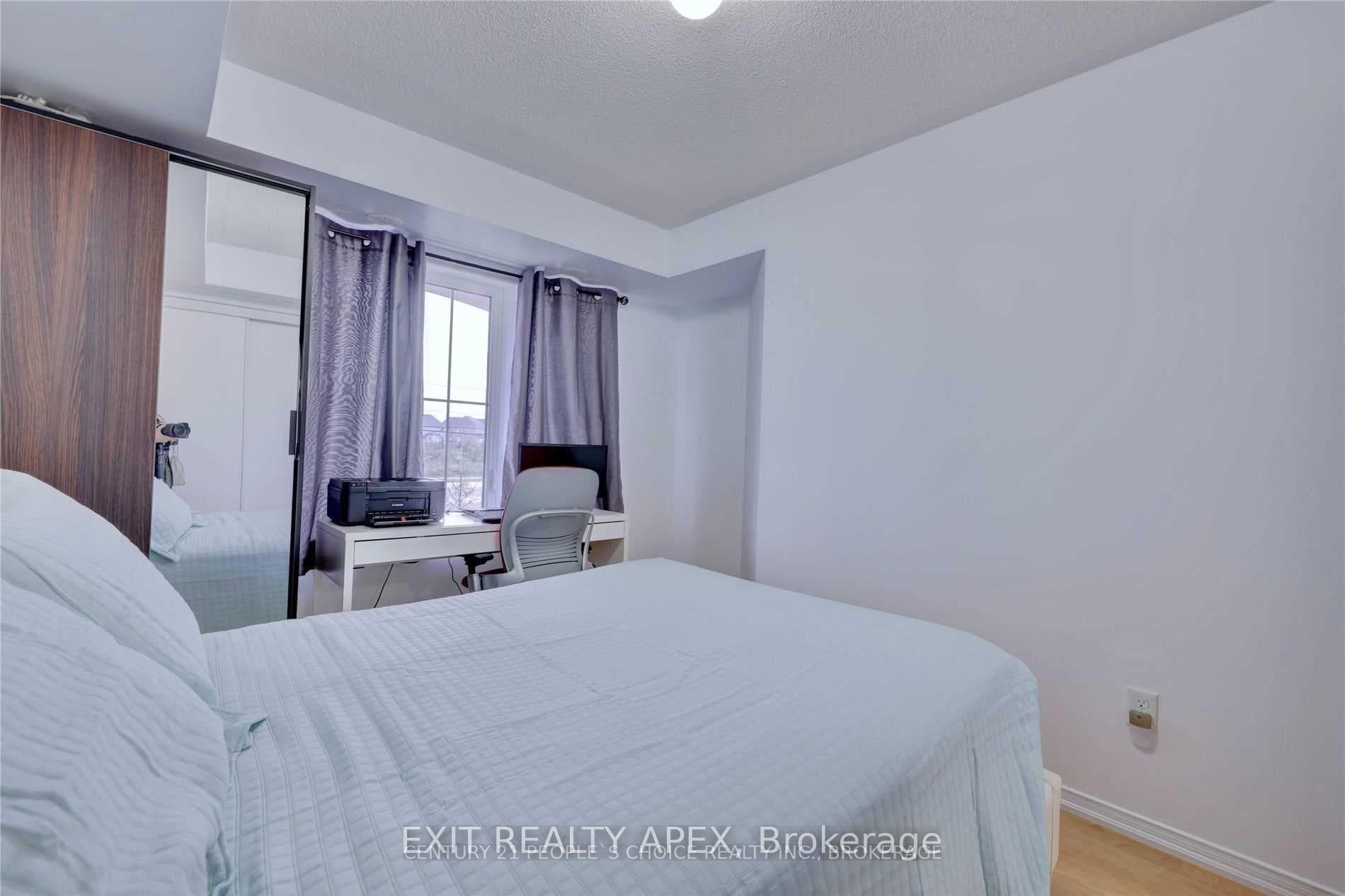 2504 Post Road Unit 19 photo 24