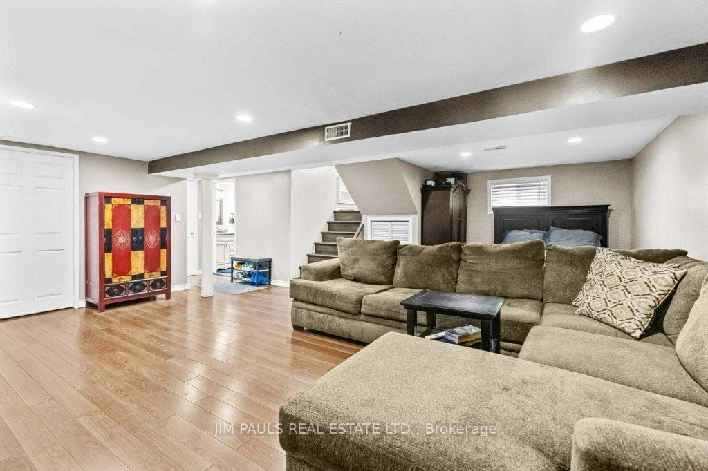 277 East 26th Street photo 27