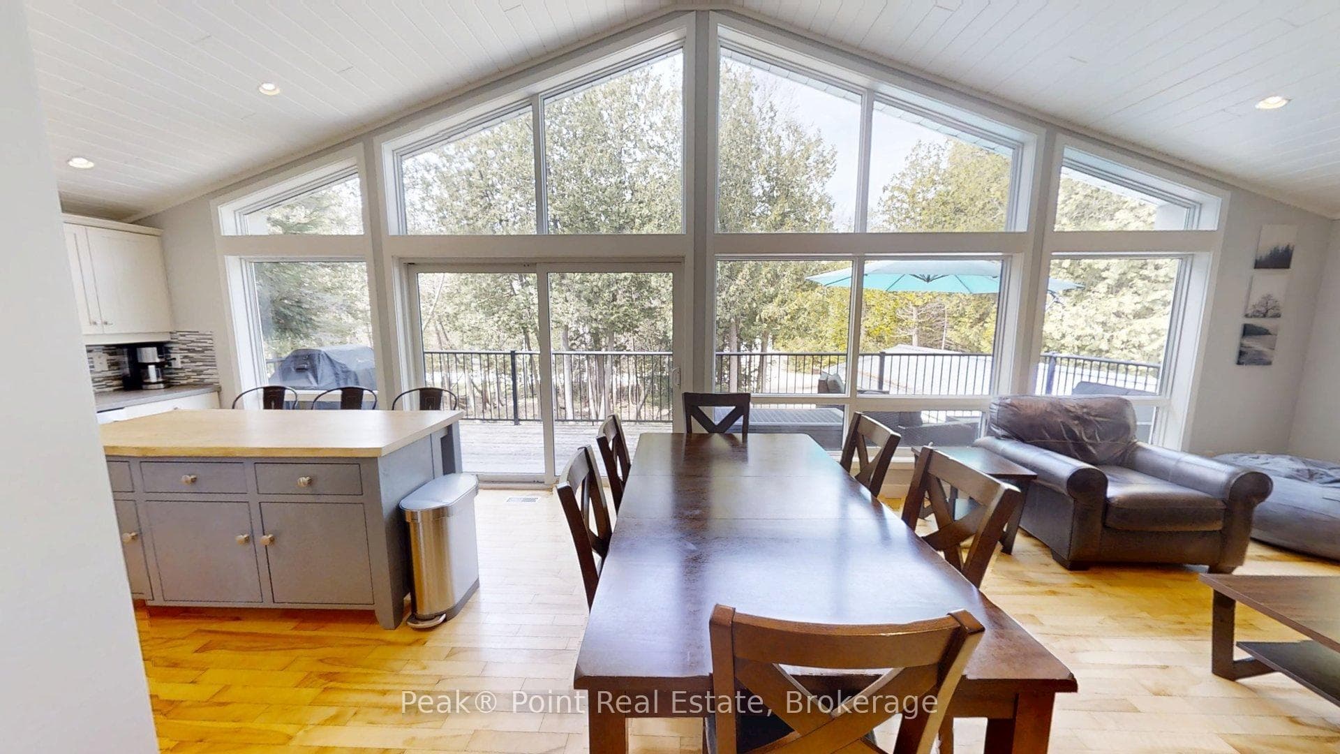 611 YORK Avenue photo 28