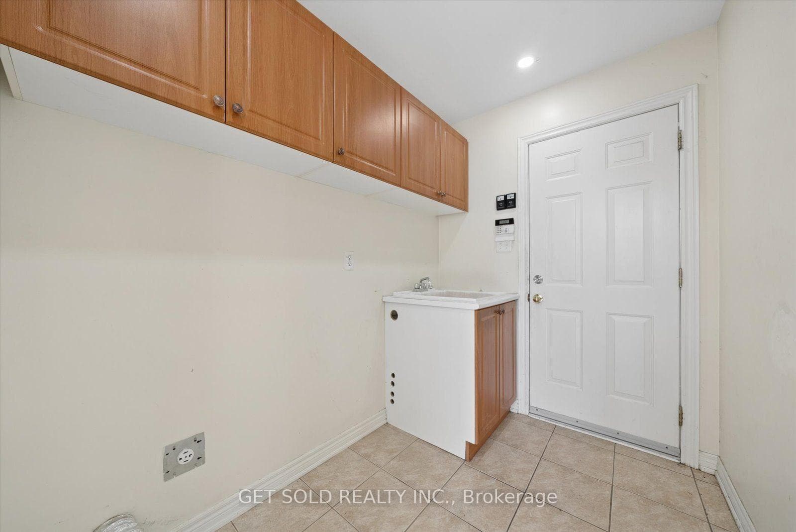 135 Earlsbridge Boulevard photo 22