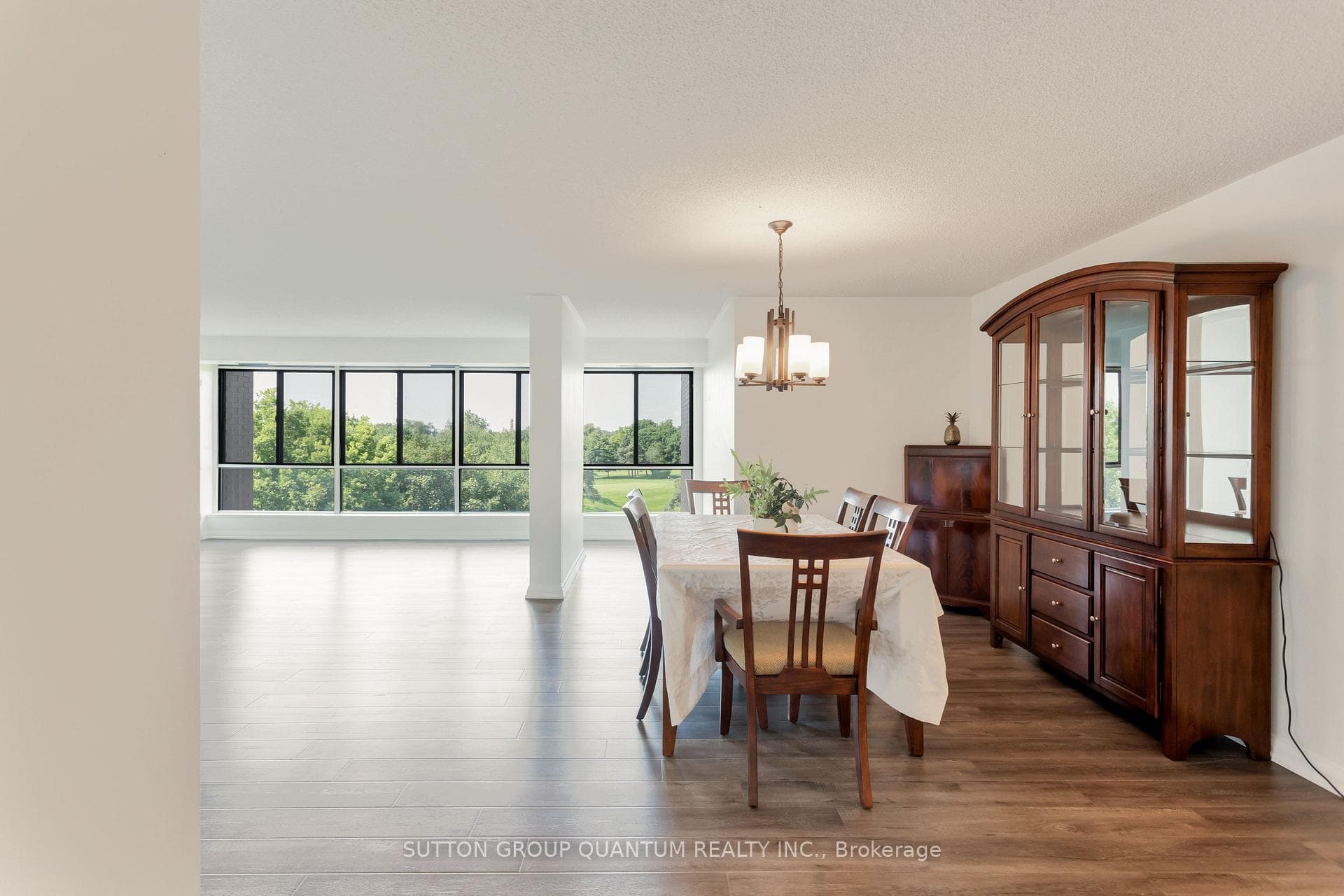 1400 Dixie Road Unit 605 photo 6