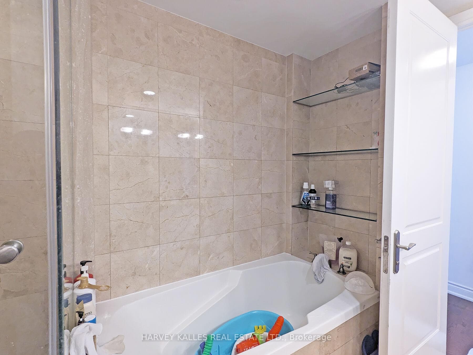 761 Bay Street Unit 4302 photo 23