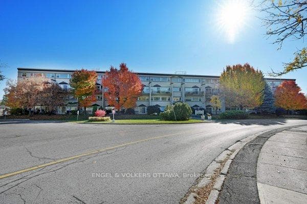 12 Corkstown Road Unit 216 photo 3