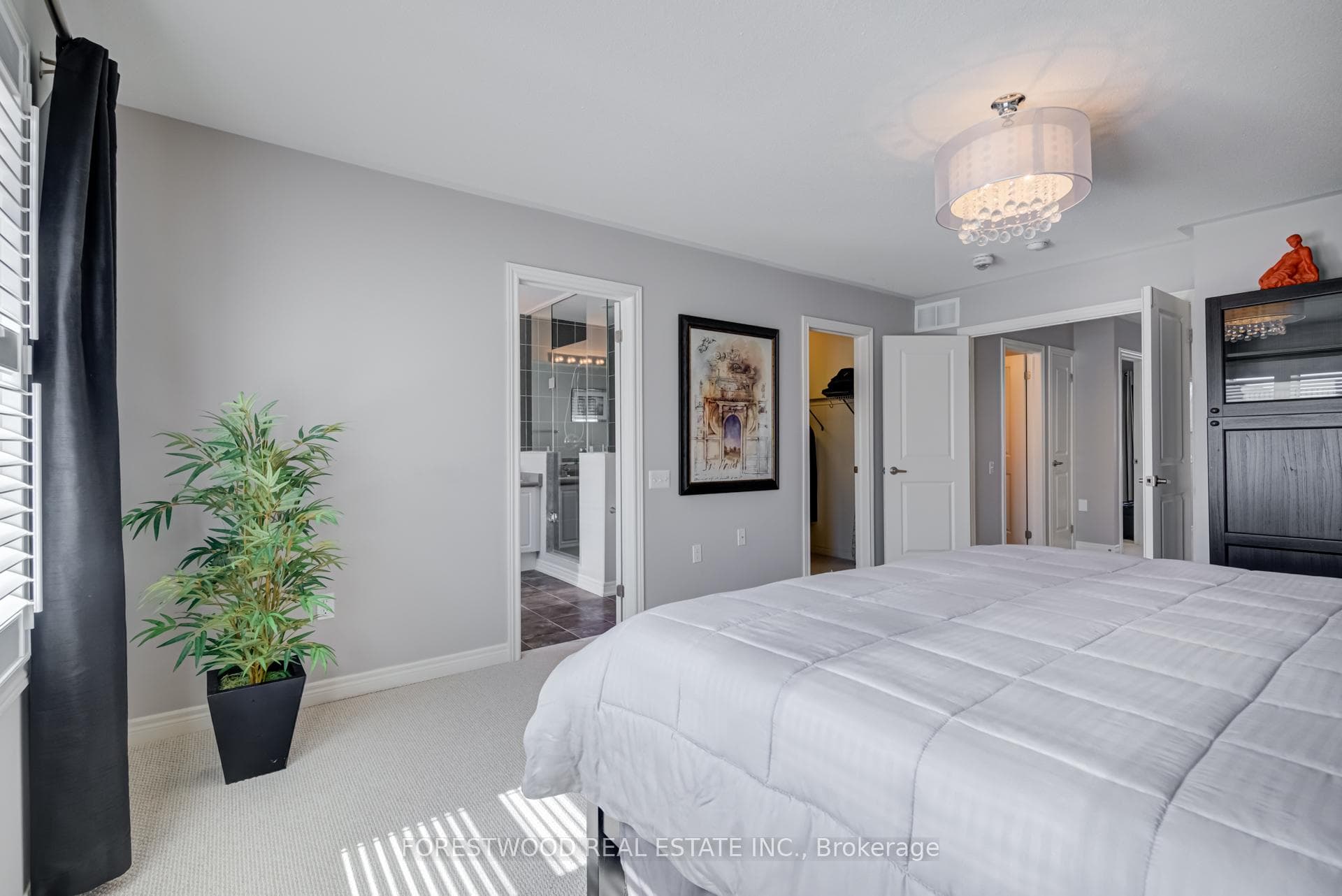 8 Meadowcreek Road photo 24