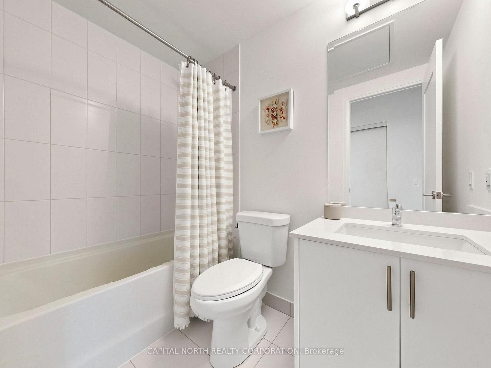 8960 Jane Street Unit 329 photo 19