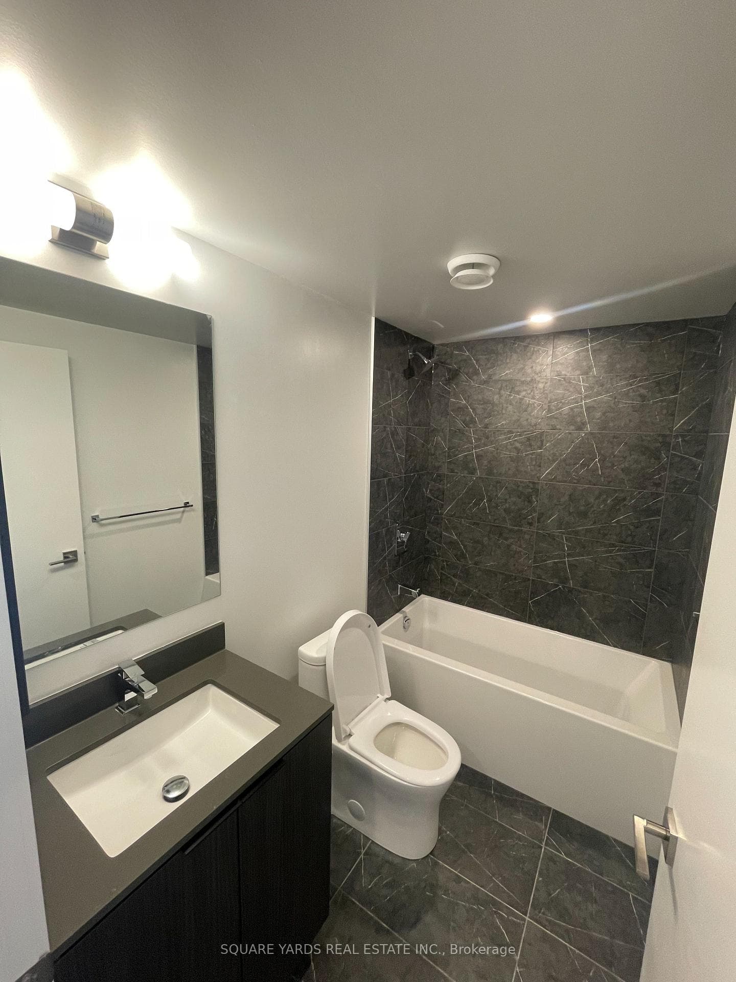 82 Dalhousie Street Unit 1507 photo 11