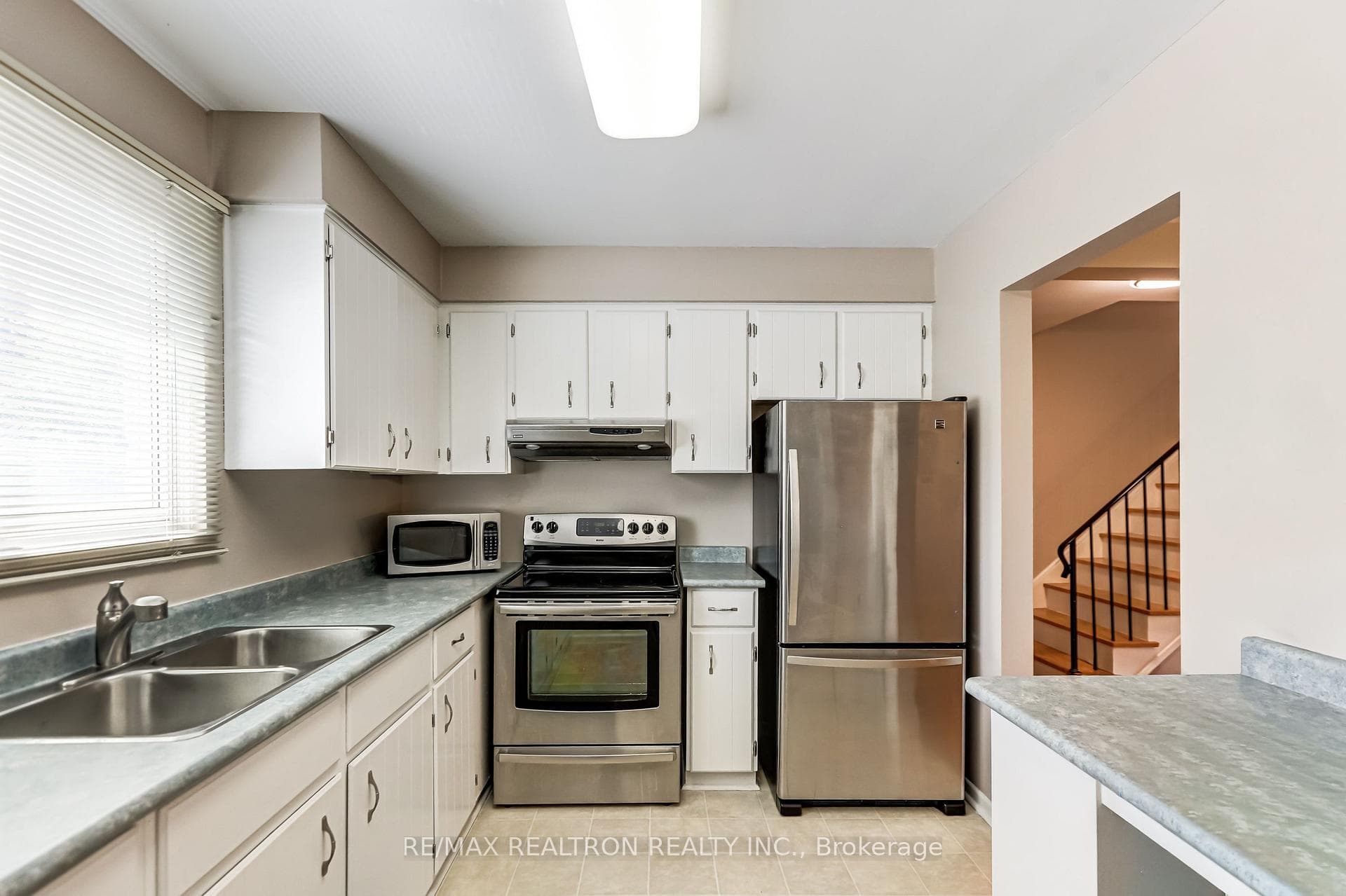 121 Centennial Road Unit 6 photo 13