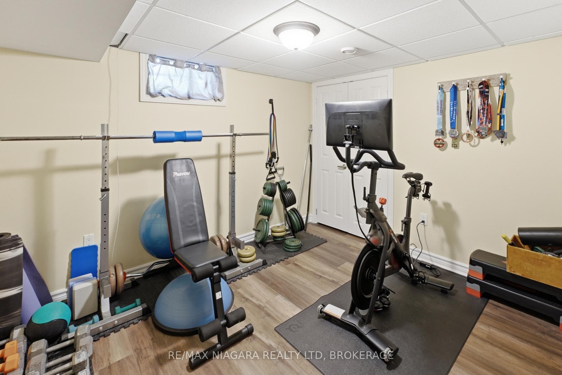 1042 Lakeshore Road photo 25