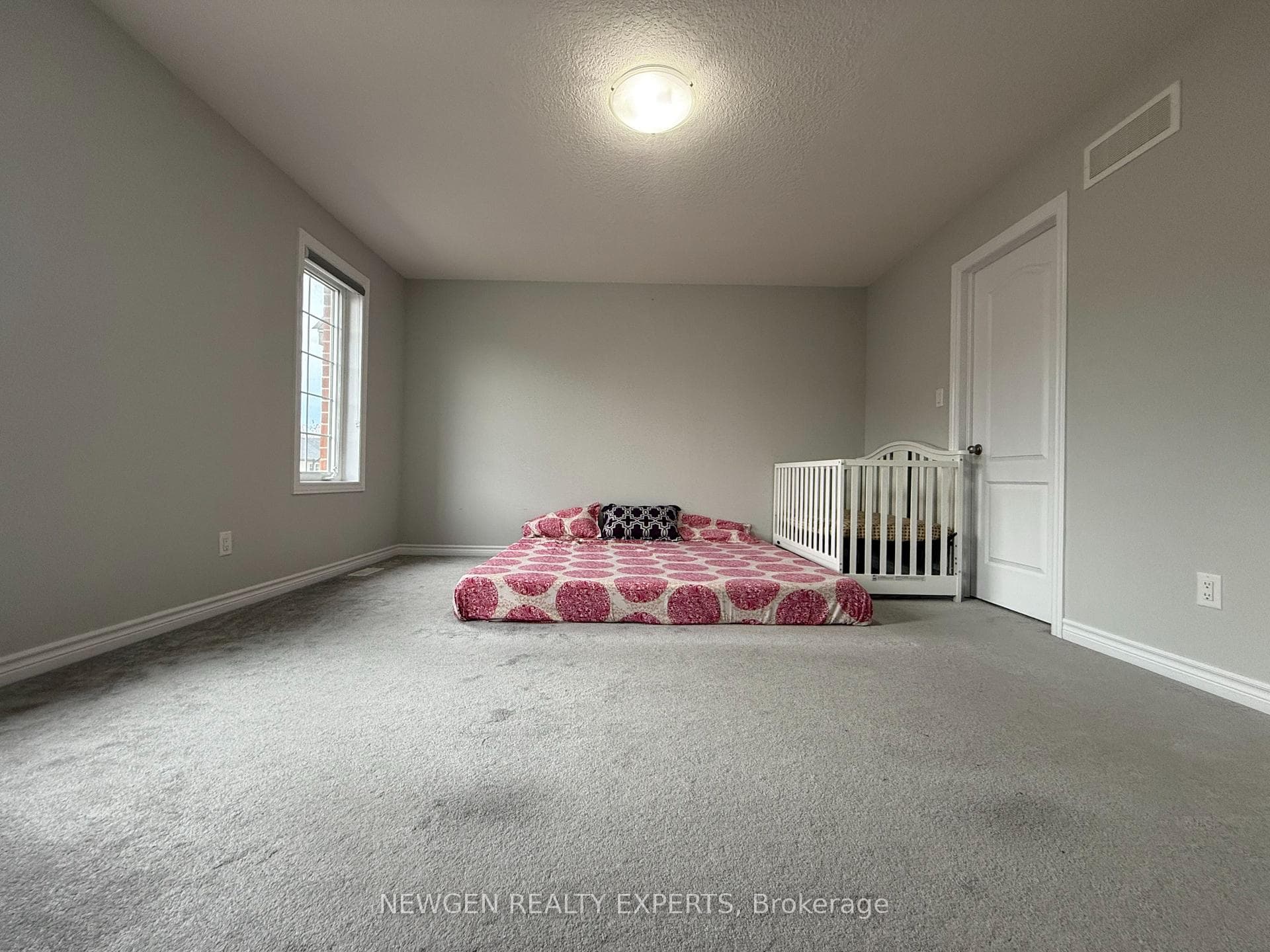 11 Gleason Crescent photo 29