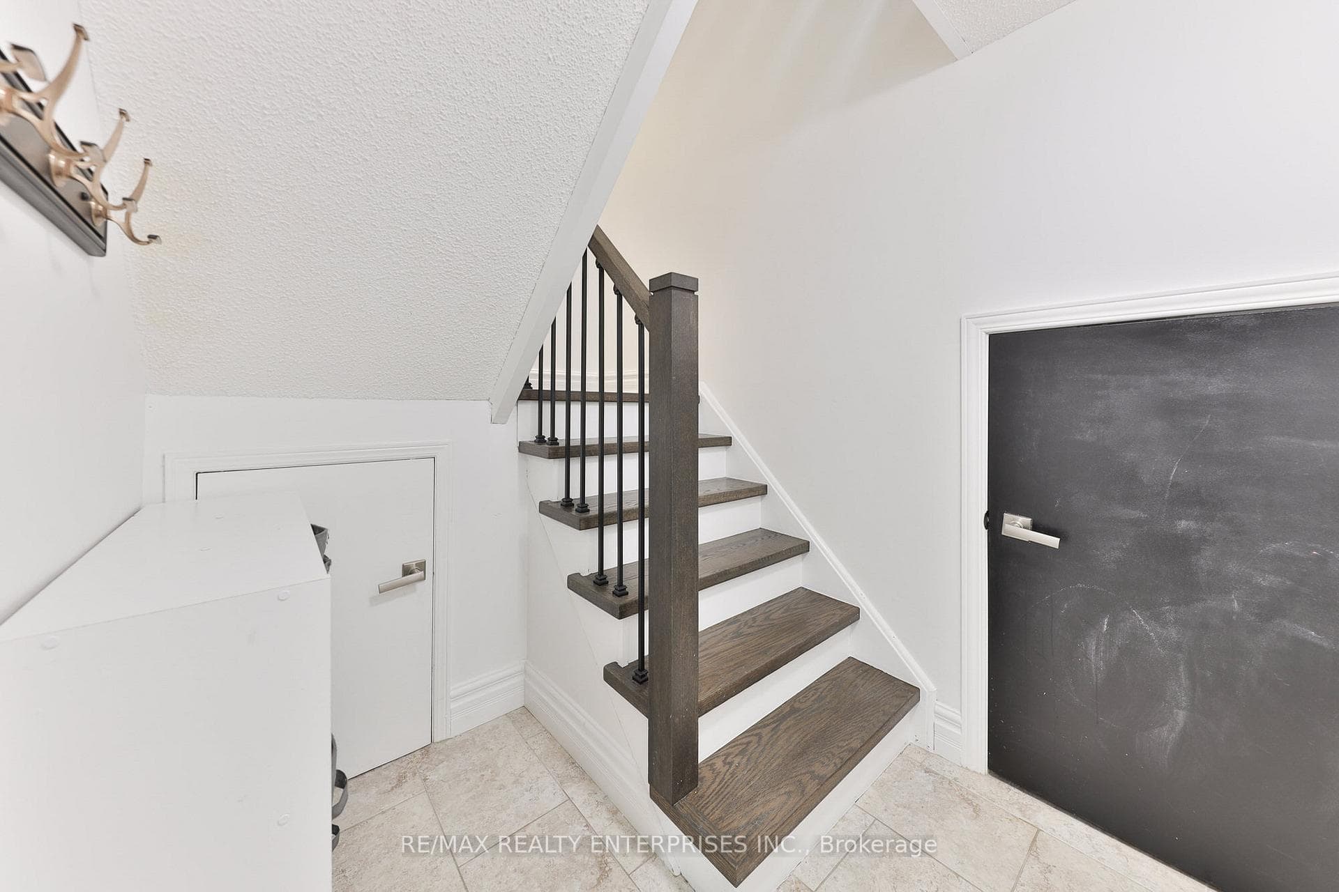 949 Cristina Court photo 38