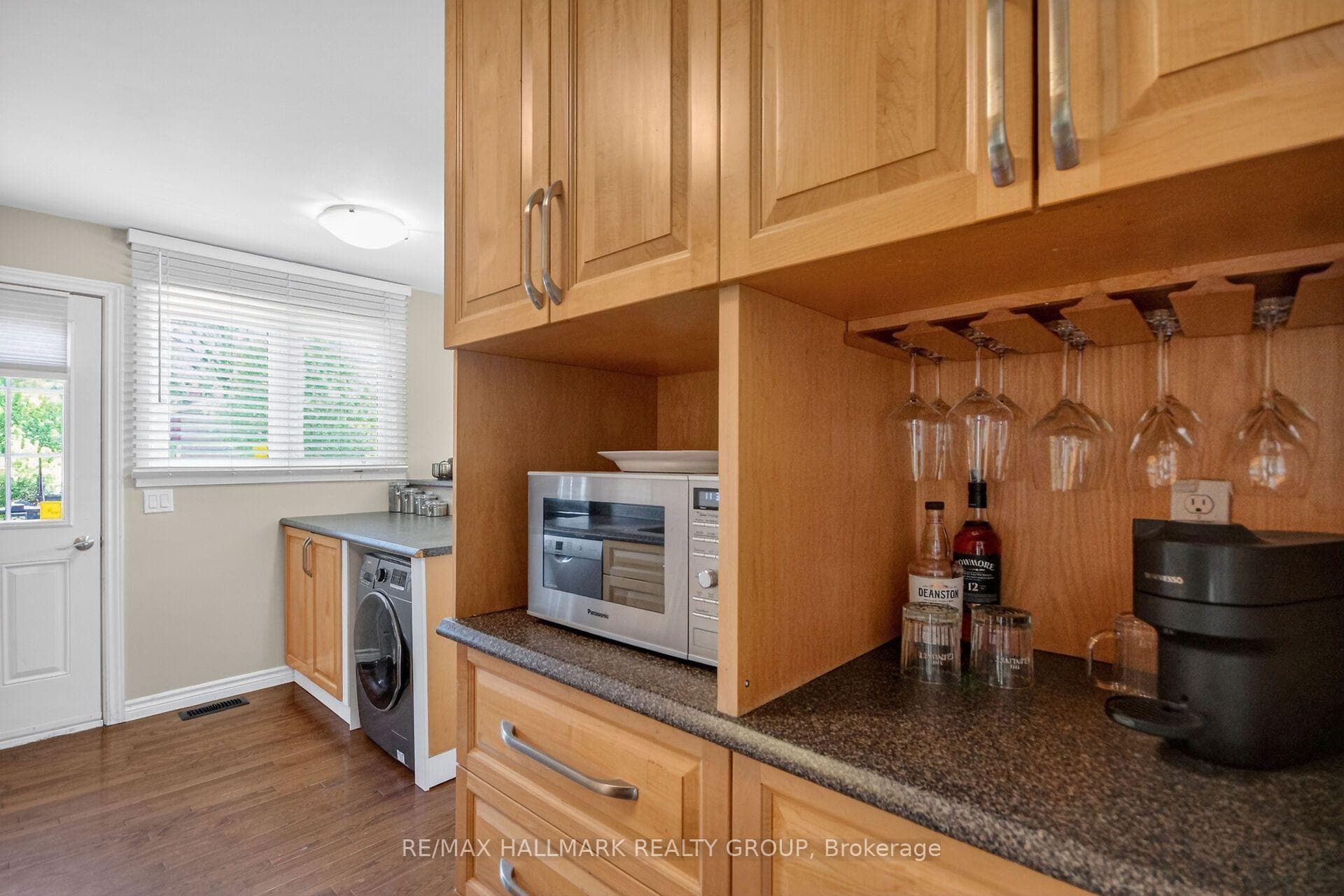 1865 ARIZONA Avenue photo 9