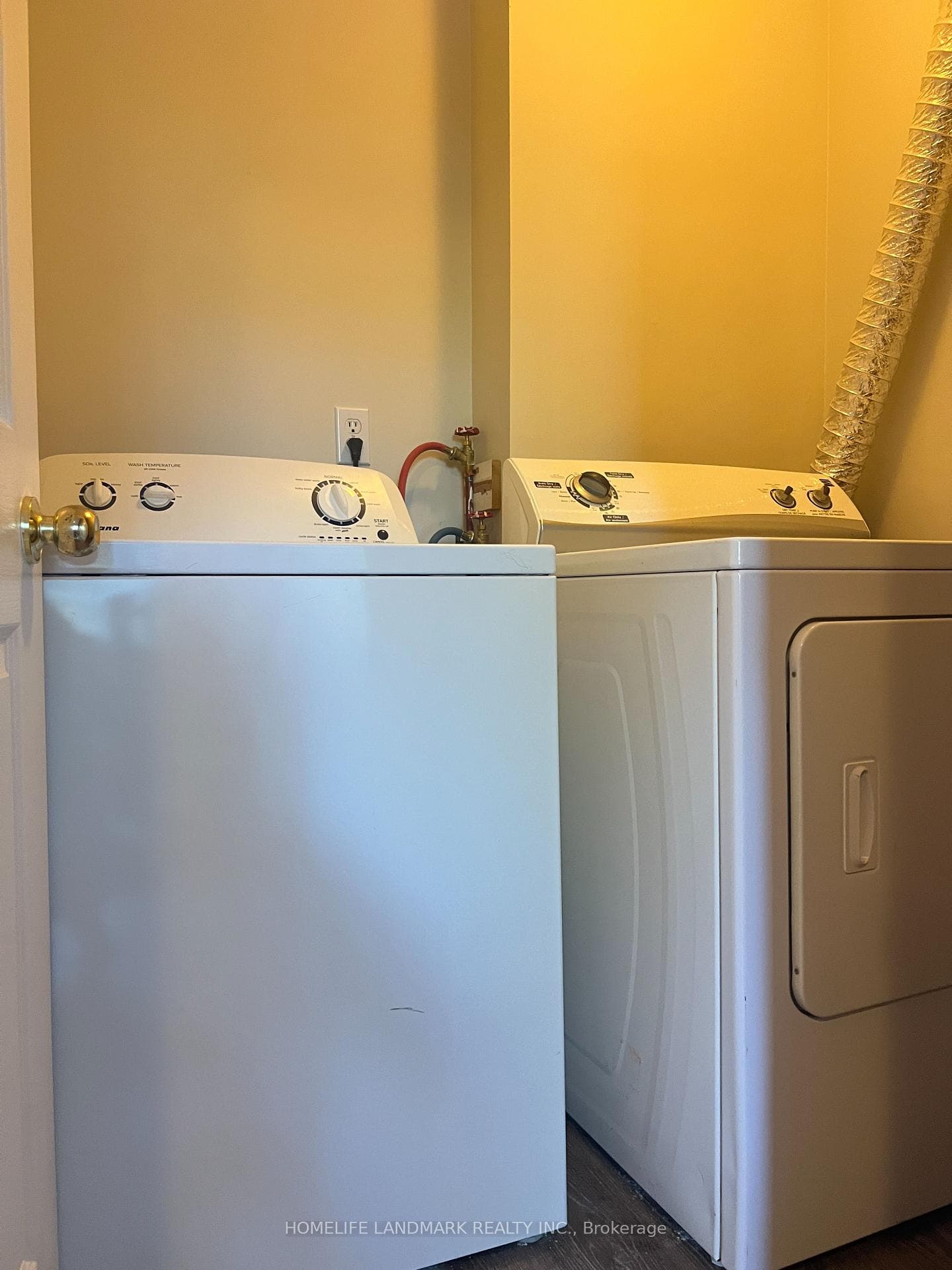 24 Eldora Avenue Unit Back photo 11