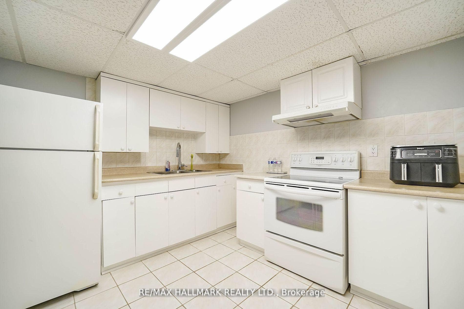 48 Seminole Avenue photo 31