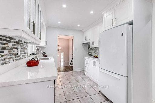 7201 Joliette Crescent Unit Upper Level photo 10