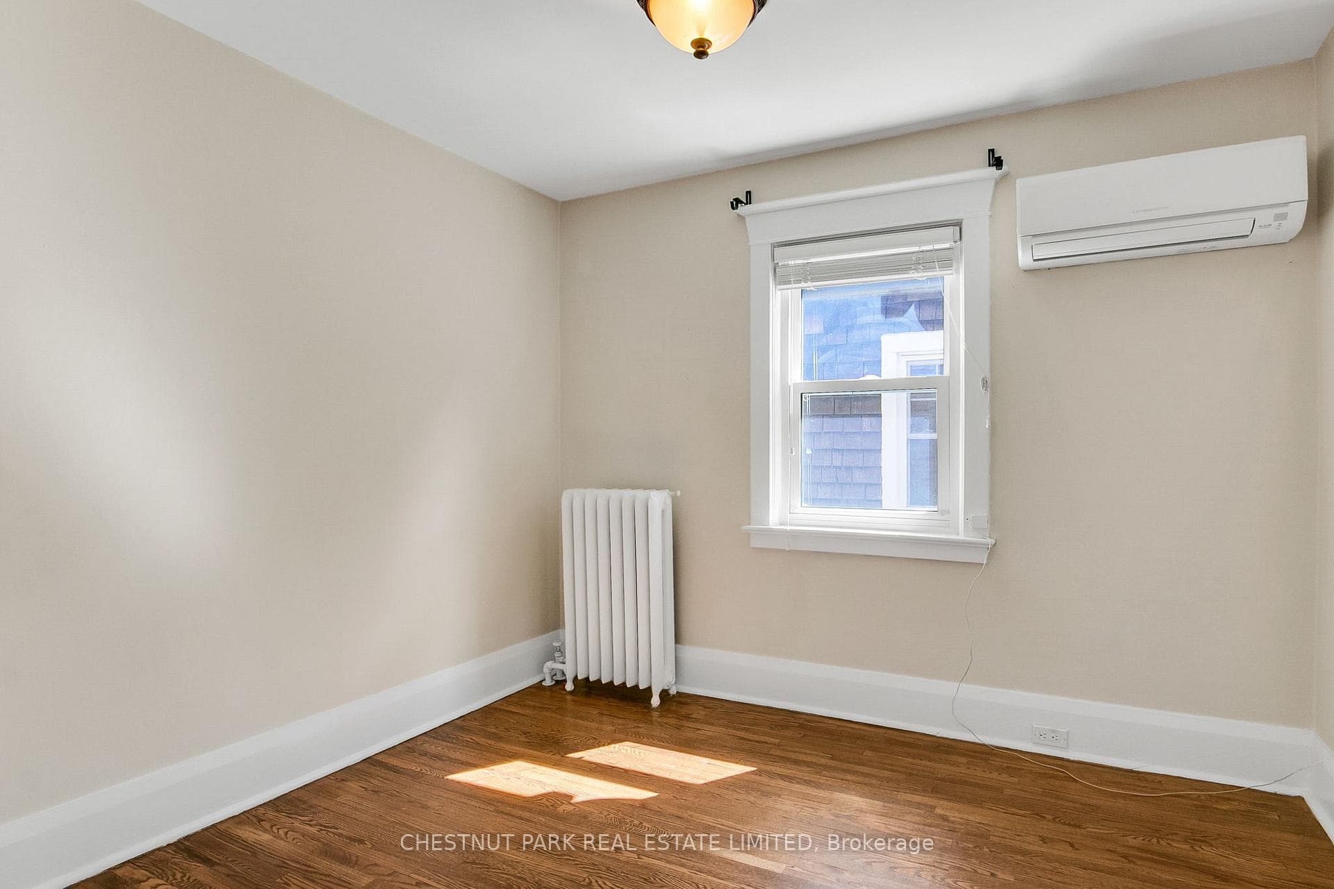 484 Merton Street photo 32