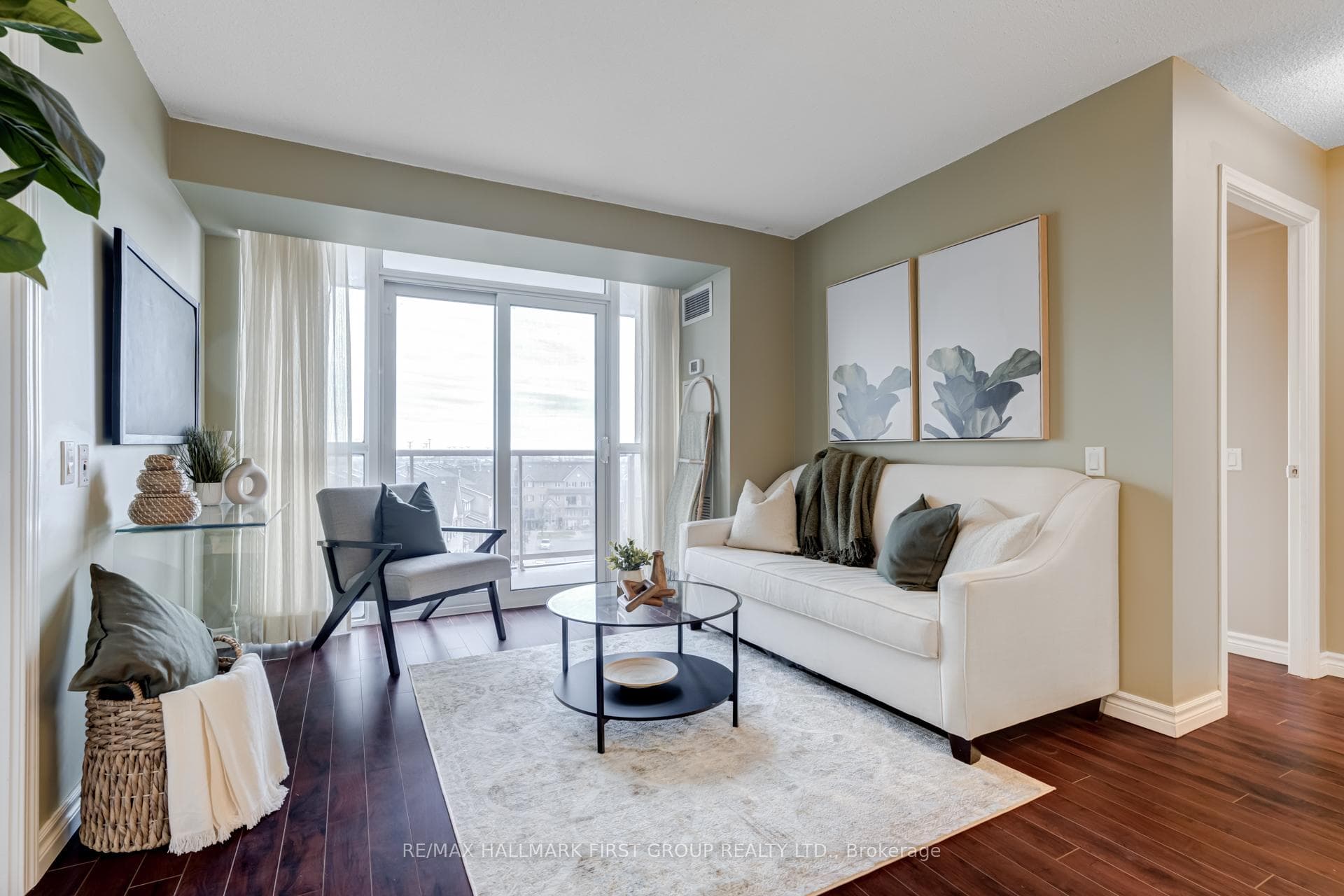 1200 The Esplanade N/A Unit 612 photo 4