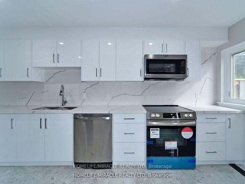 6429 Finch Avenue Unit 82 photo 16