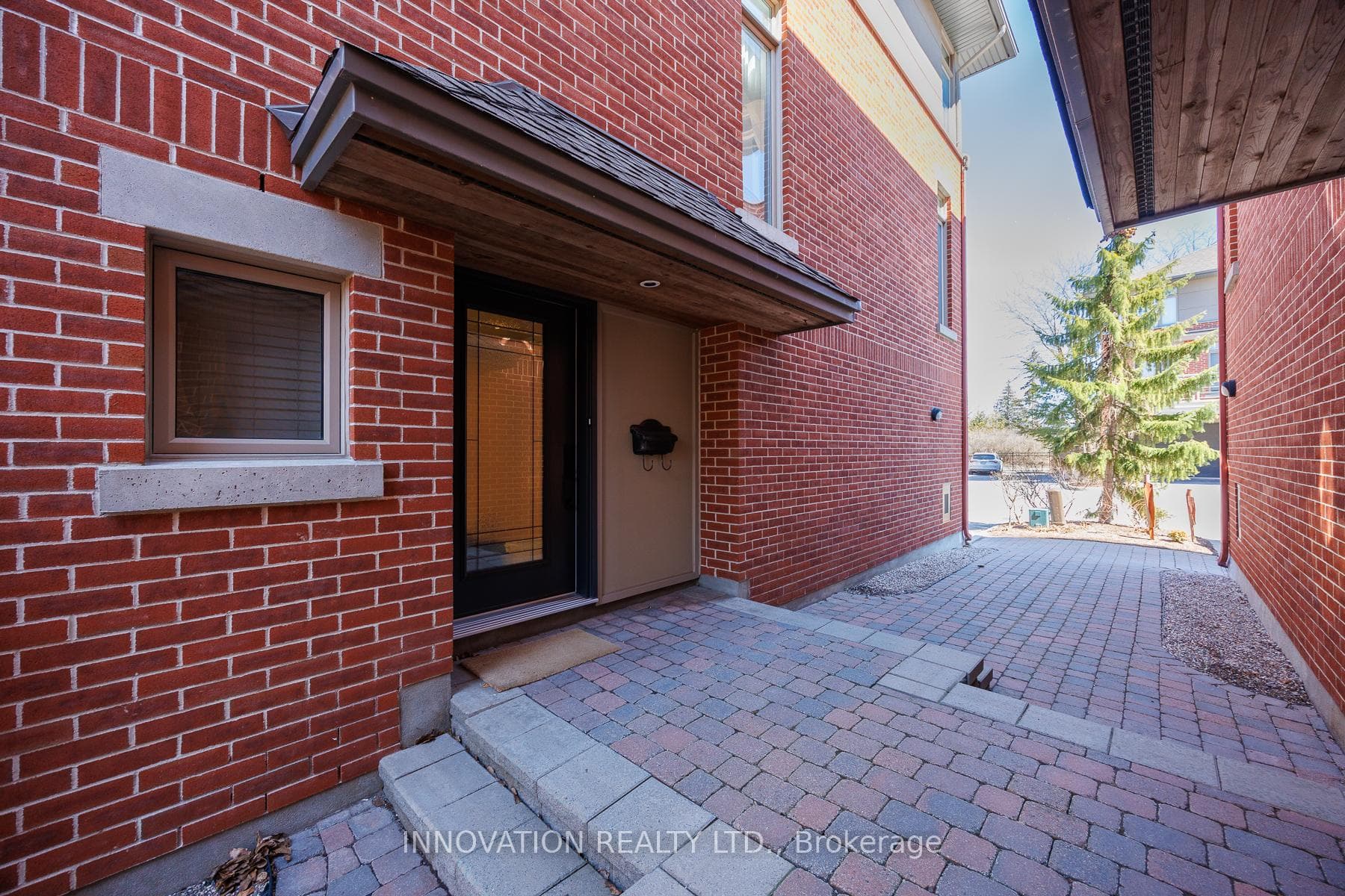 Stunning brick & stucco exterior