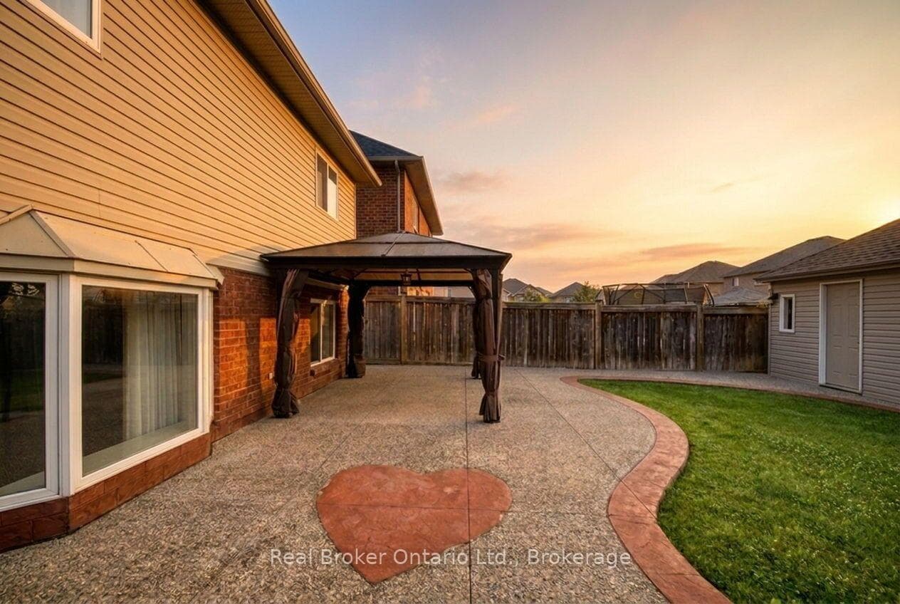 51 Sundance Crescent photo 23