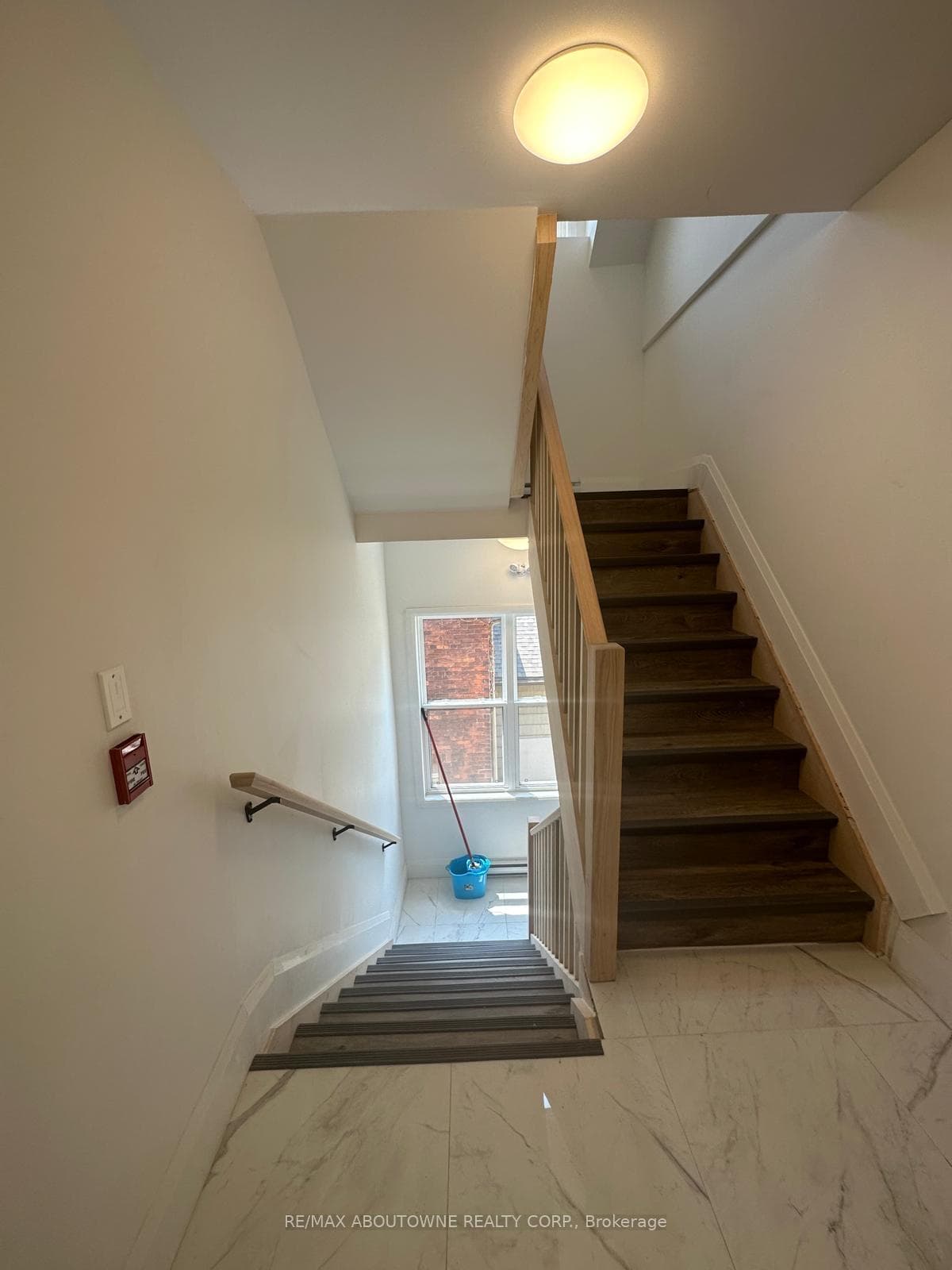 66 Wellington Street photo 49
