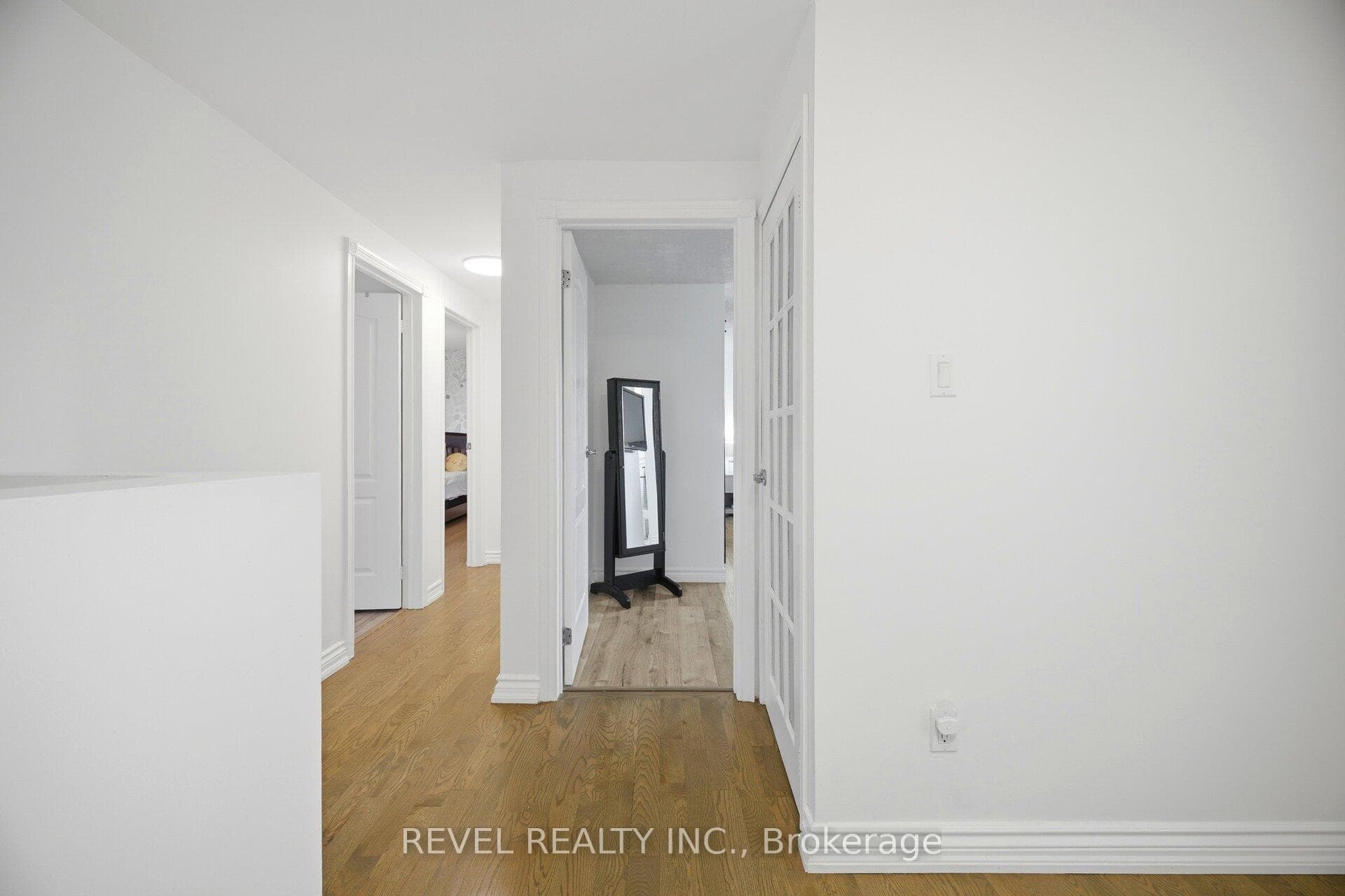 477 Bell Street photo 23