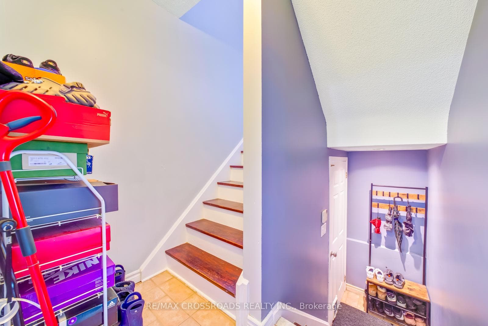 127 Celeste Drive photo 9