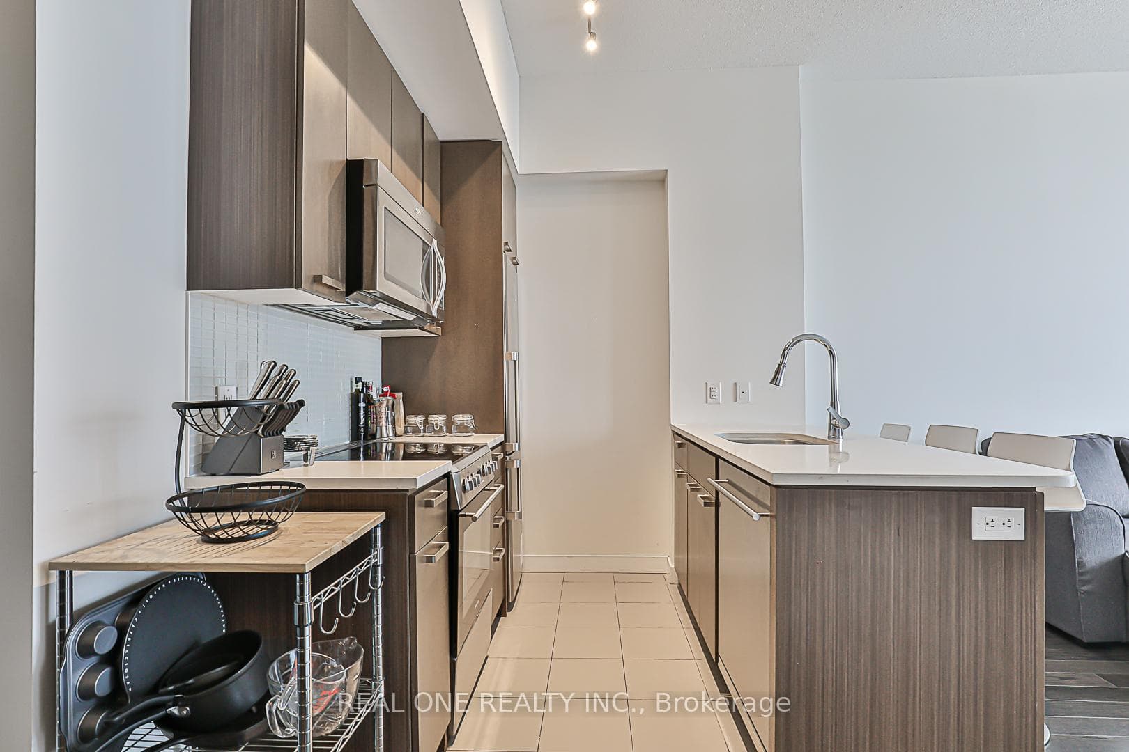 295 Adelaide Street Unit 4408 photo 10