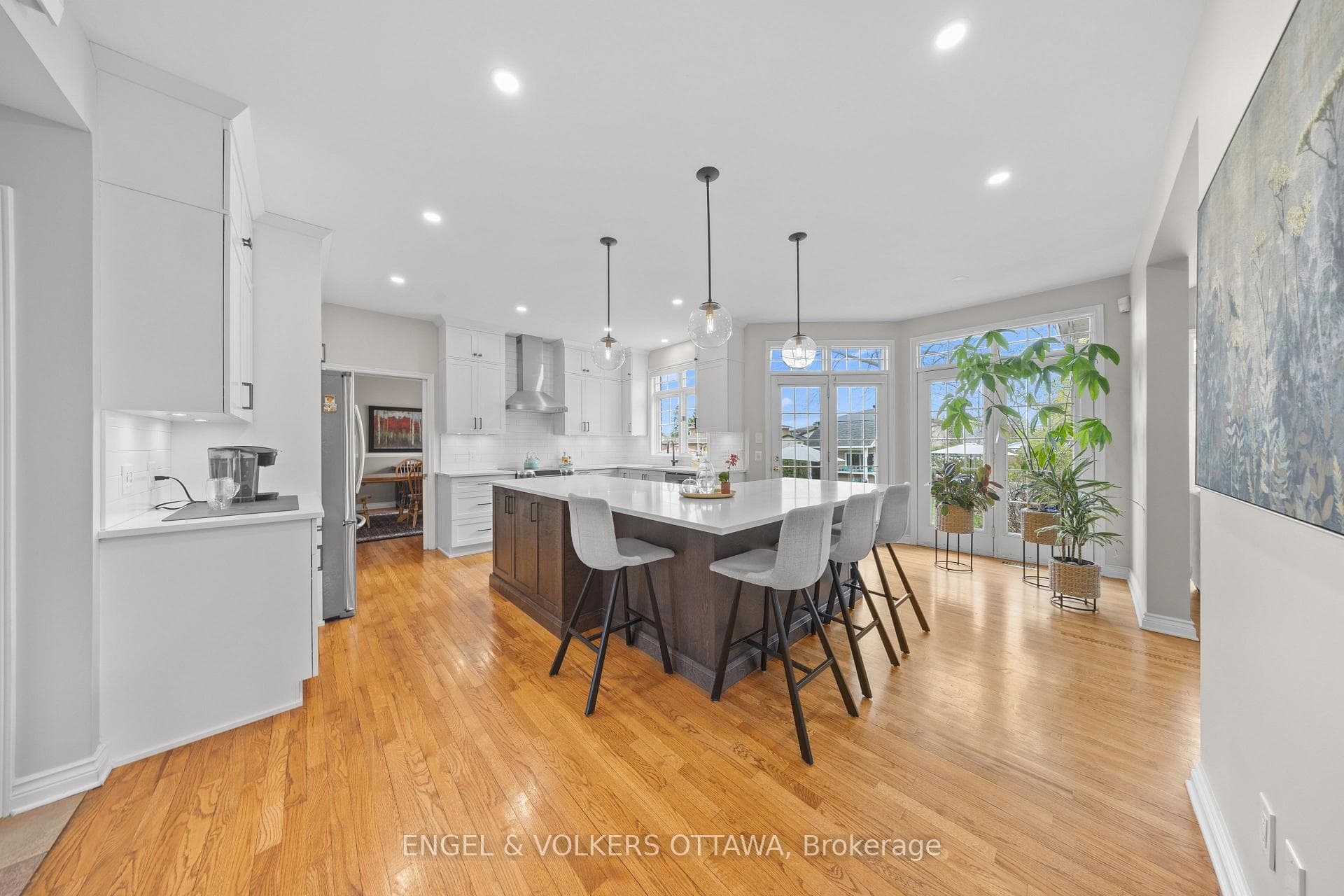 1014 Stormont Street photo 10
