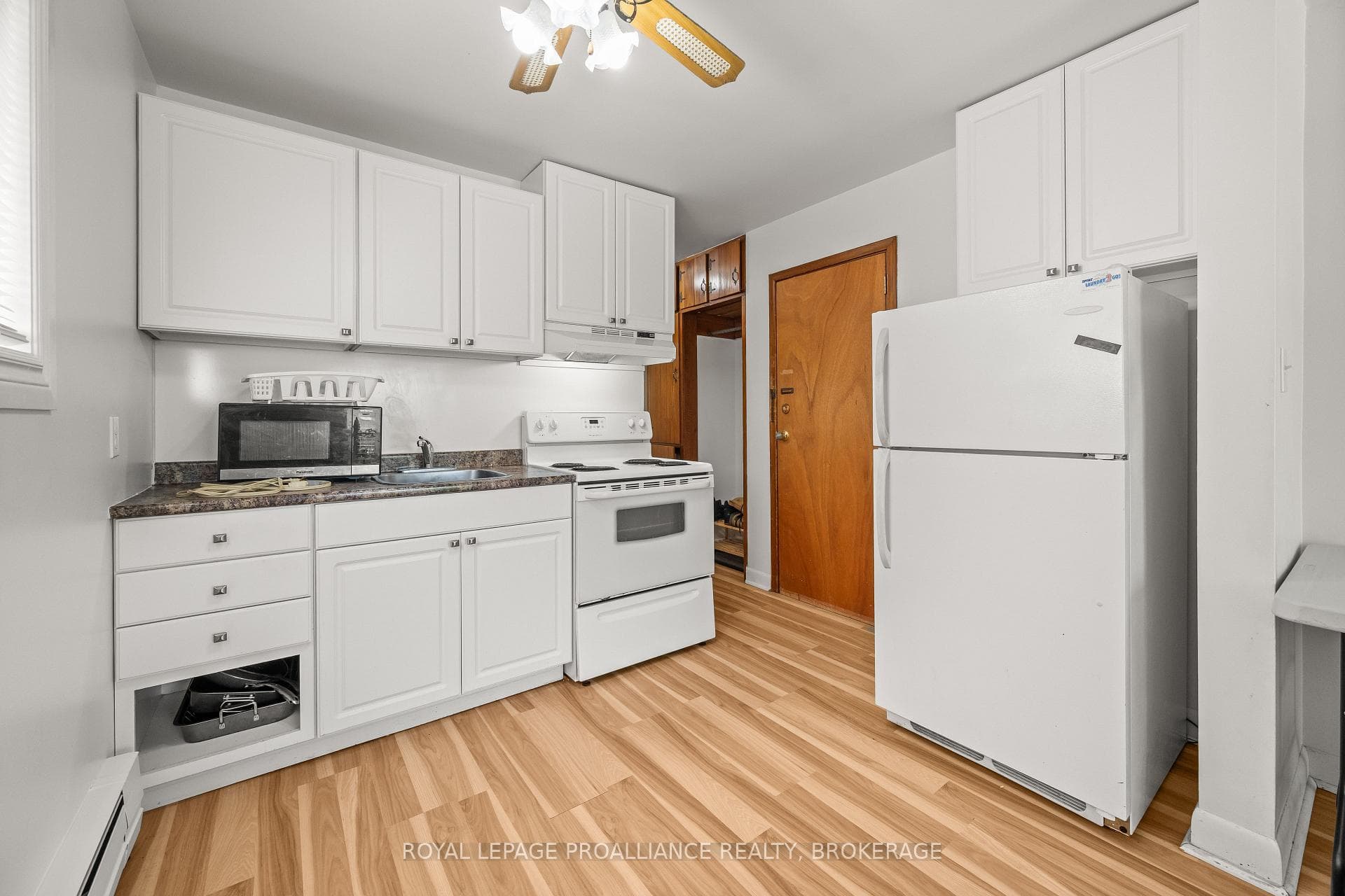 176 Nelson Street photo 22