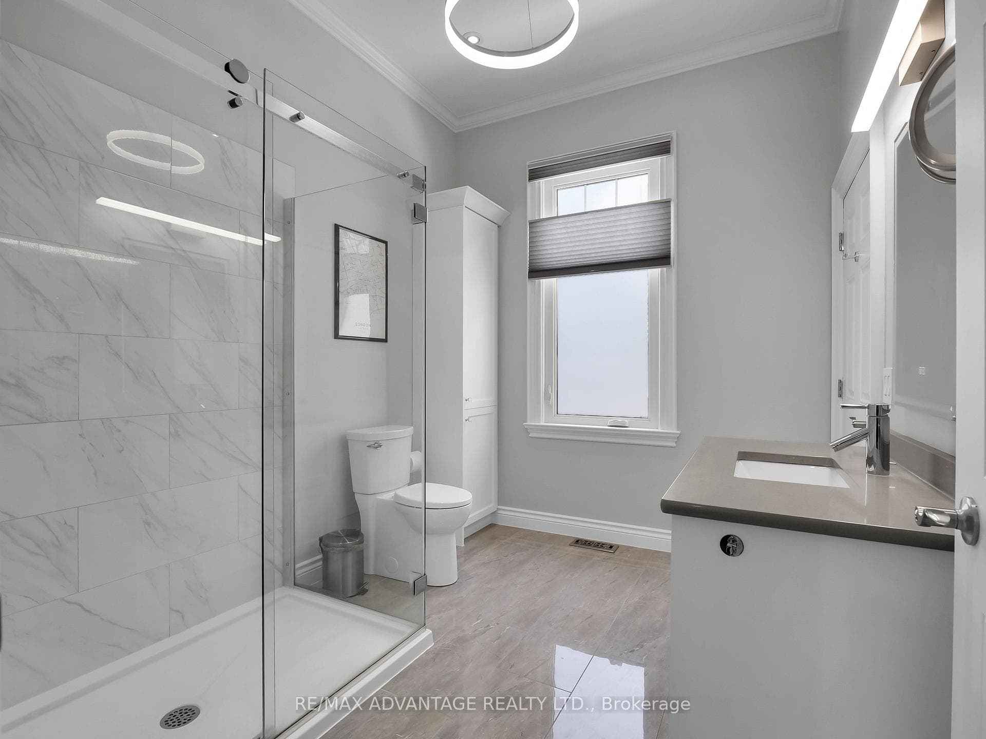 Large and bright luxurious spa like bathroom