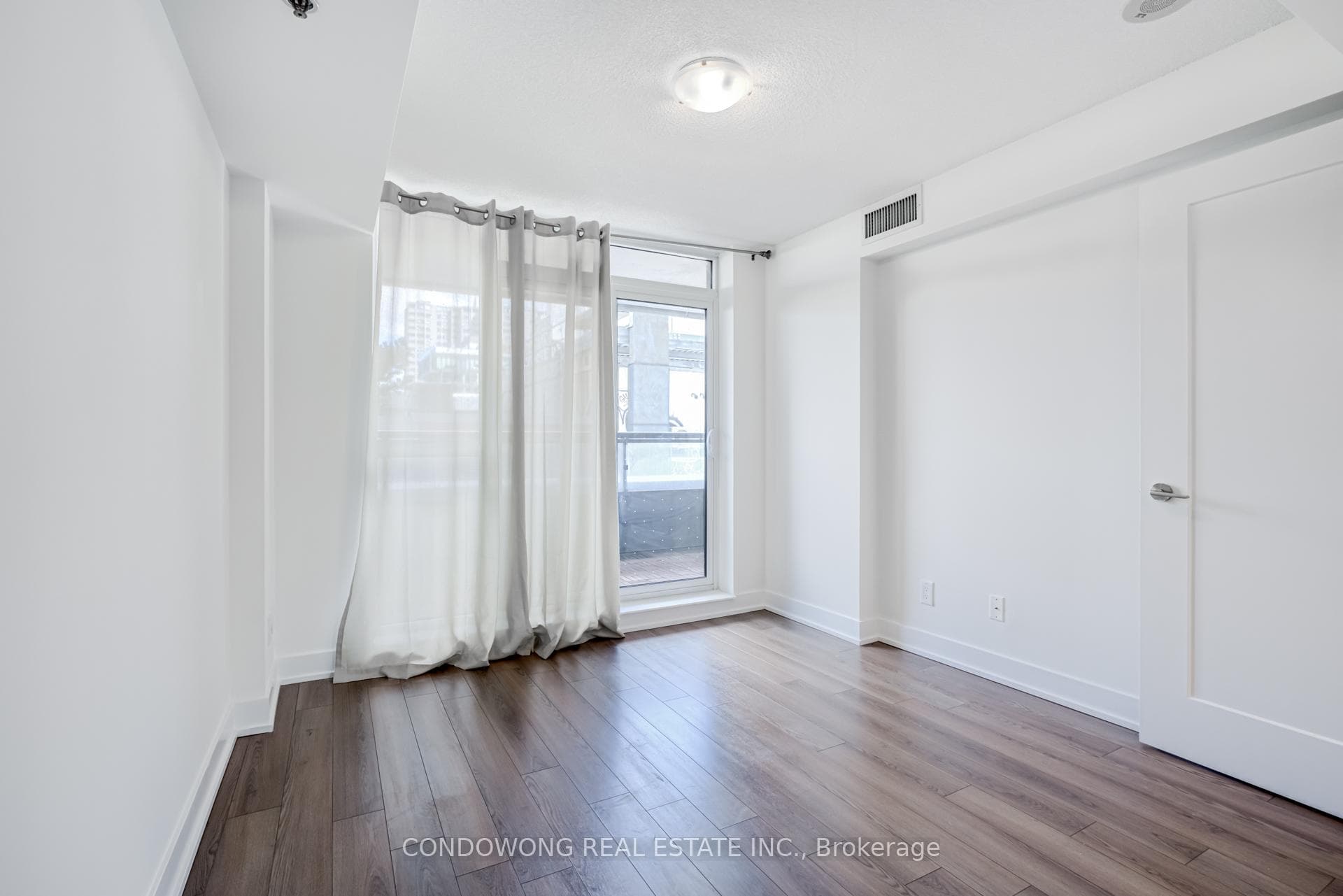 318 Richmond Street Unit 406 photo 17