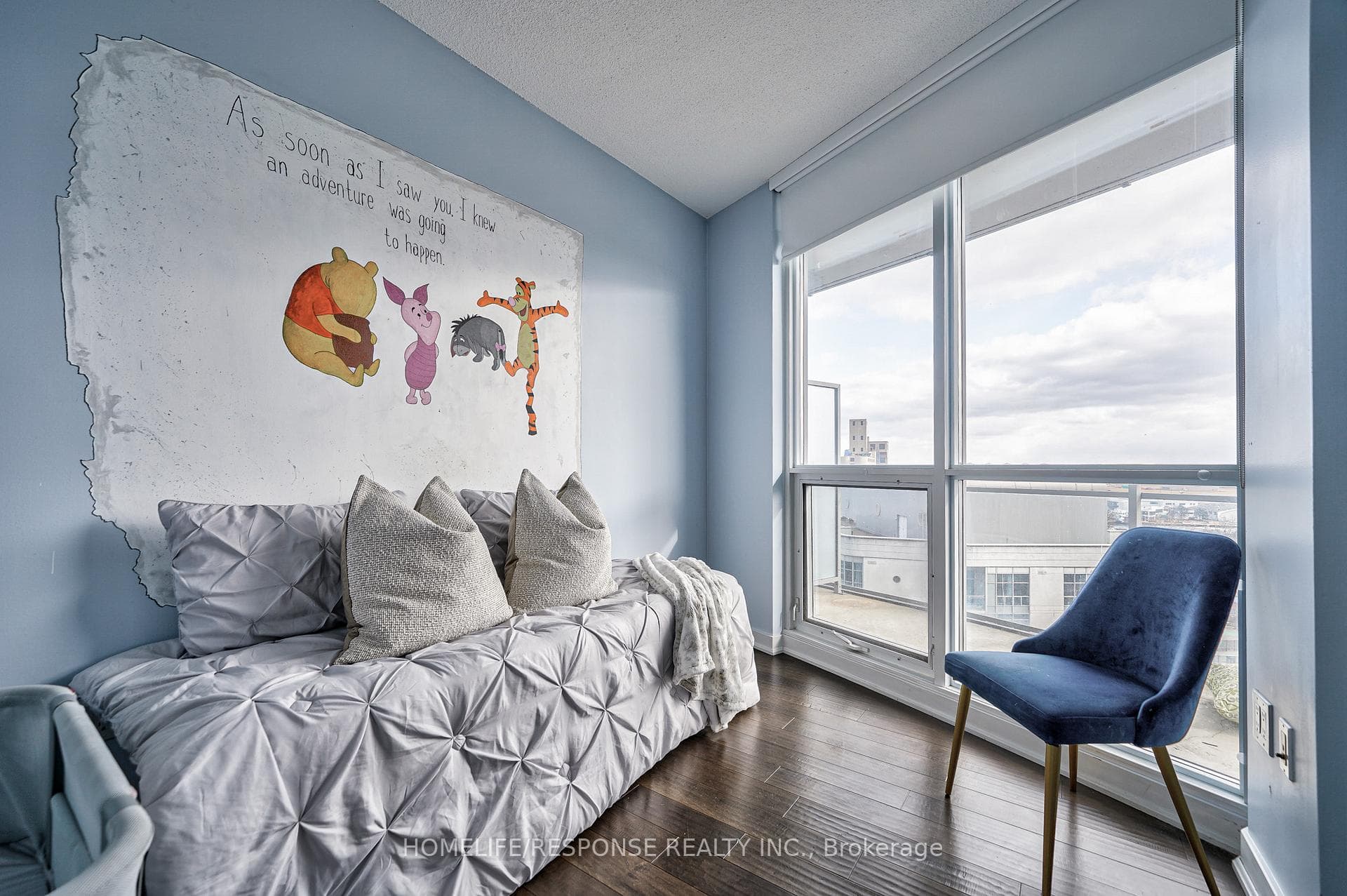 38 DAN LECKIE Way Unit 1701 photo 24