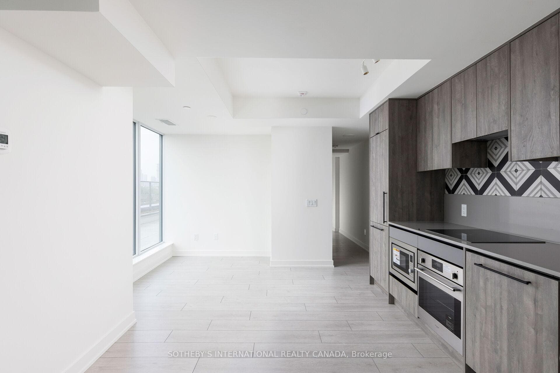 5 Lakeview Avenue Unit 708 photo 1