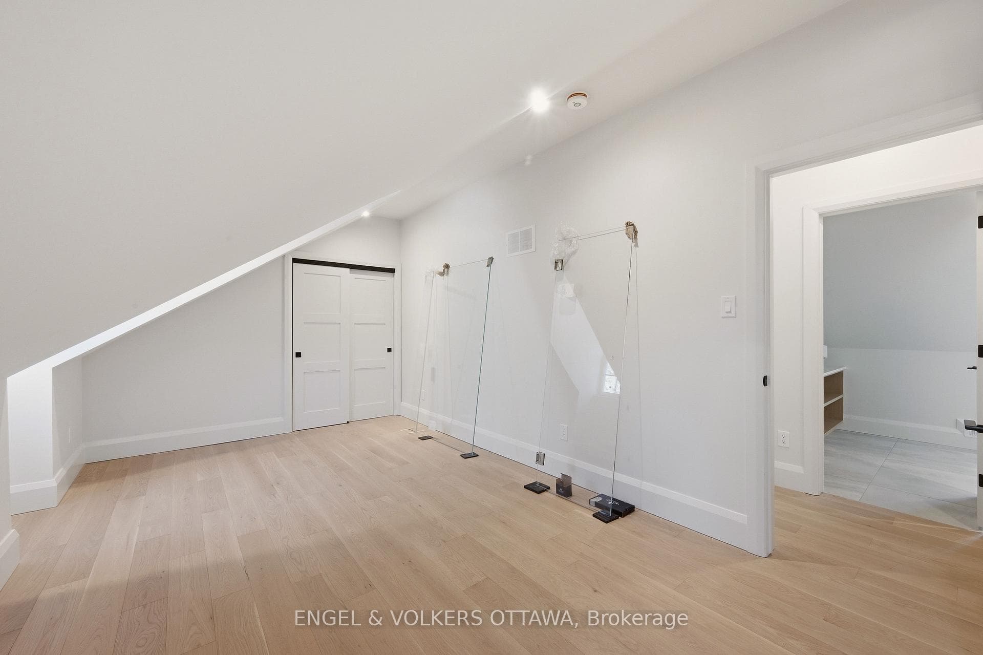 35 MacKay Street photo 38