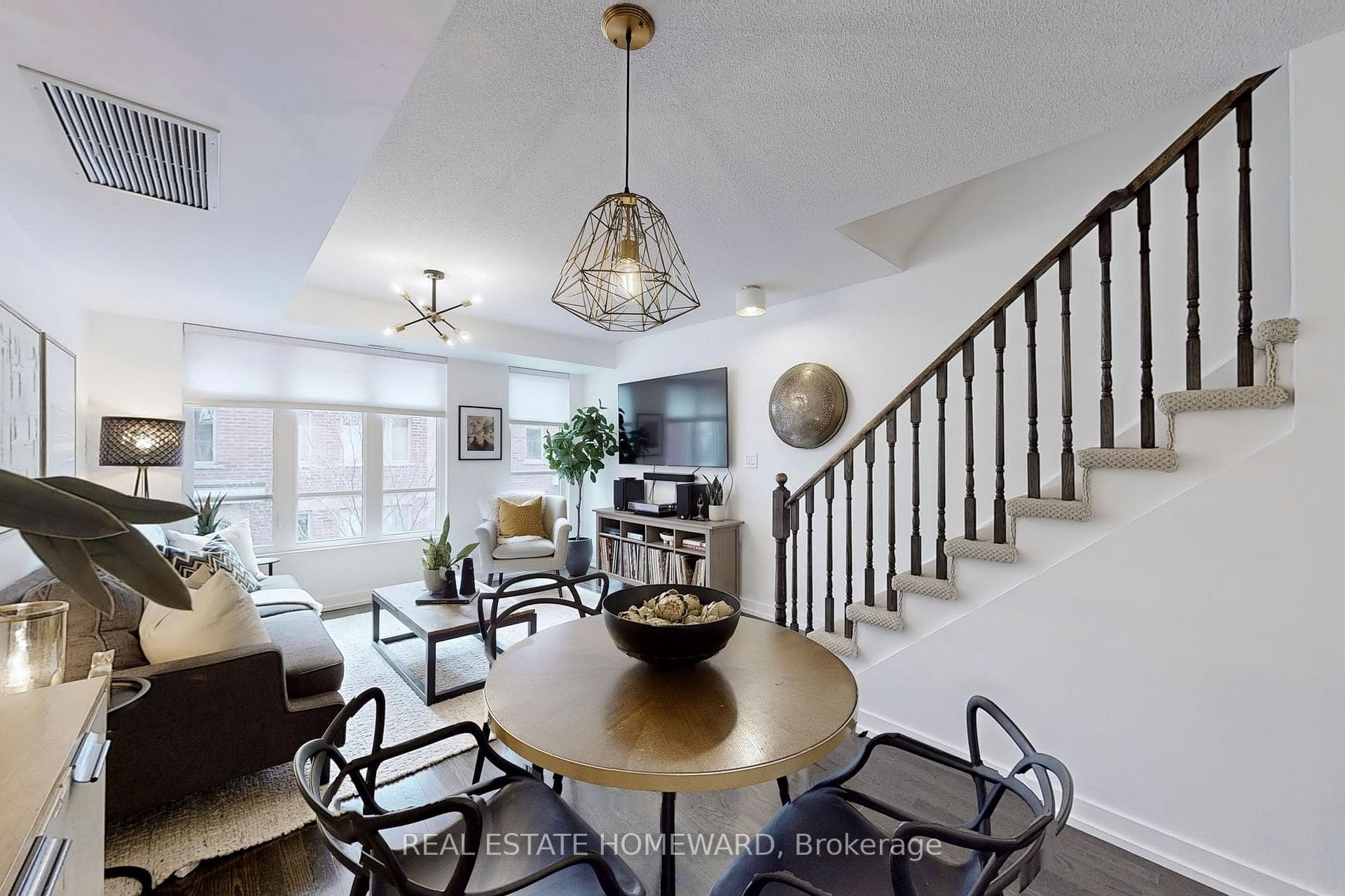 21 Ruttan Street Unit 240 photo 7