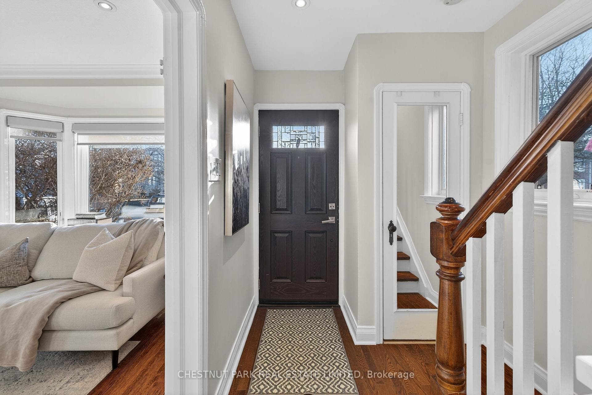 505 Sutherland Drive photo 3