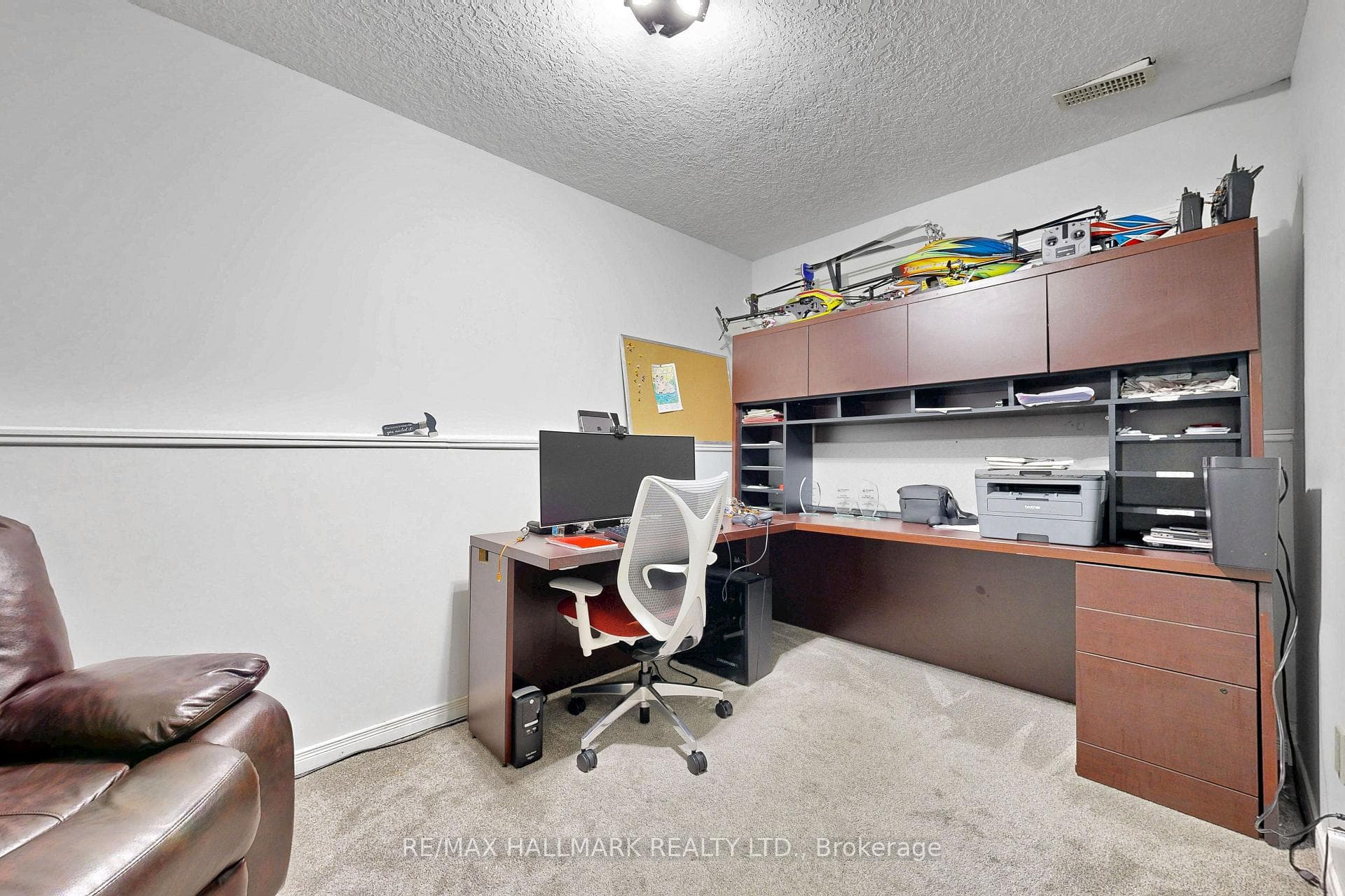 71 Hunter Road photo 35